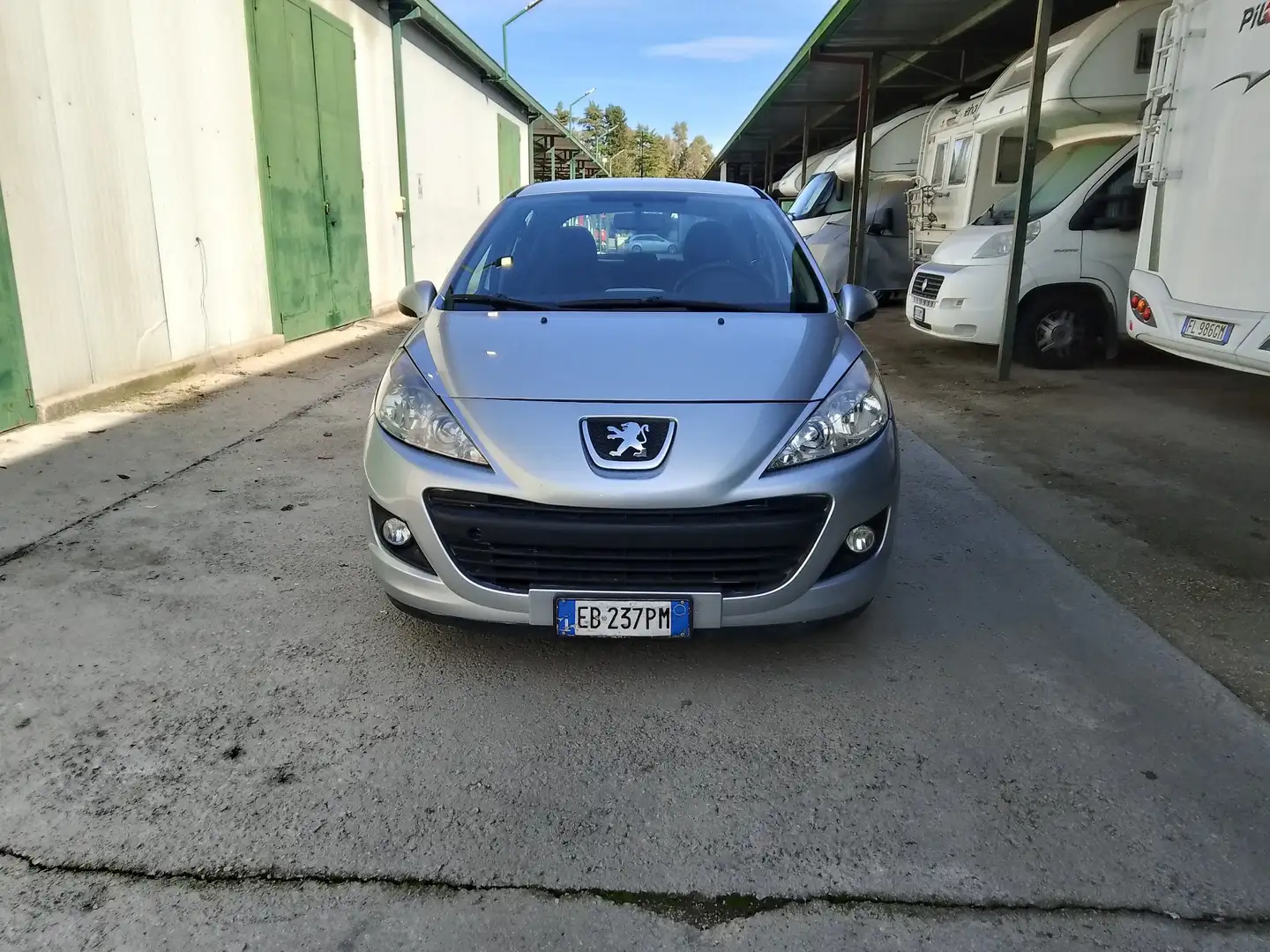Peugeot 207 5p 1.4 8v X-Line FL - 1