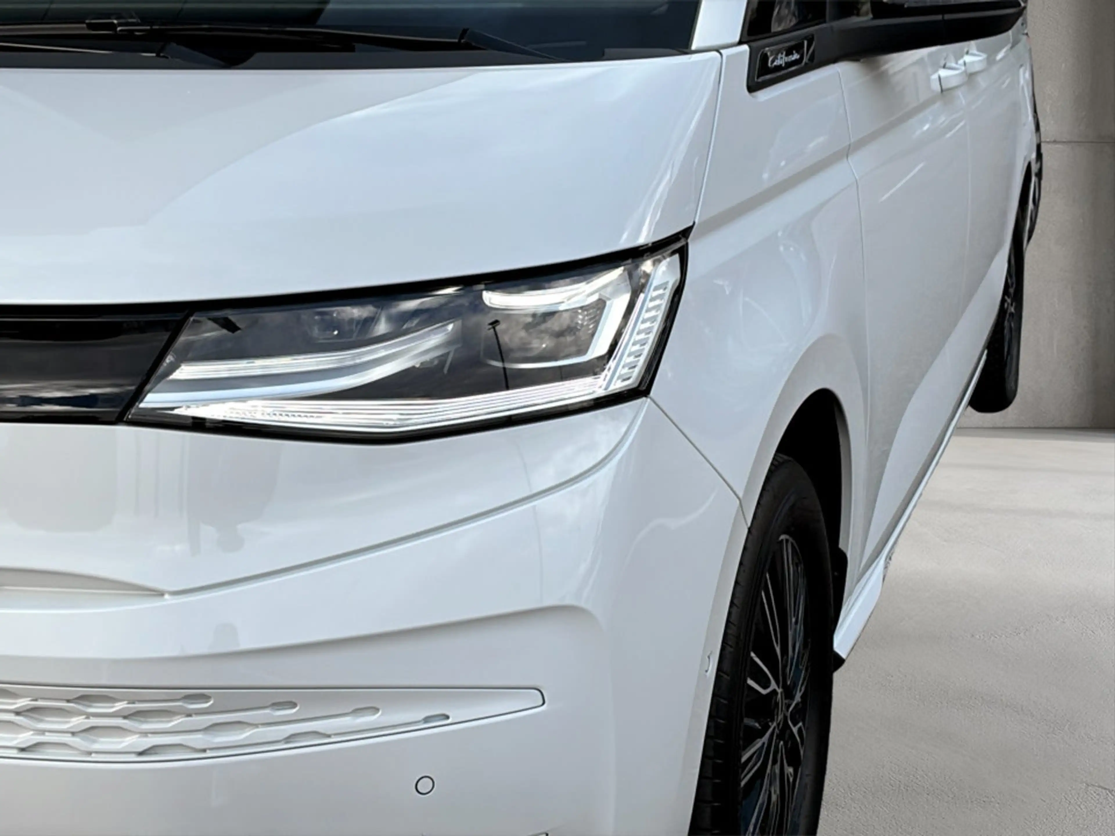 Volkswagen T7 California VW T7 California Coast eHybrid 180 kW 4M — photo 13