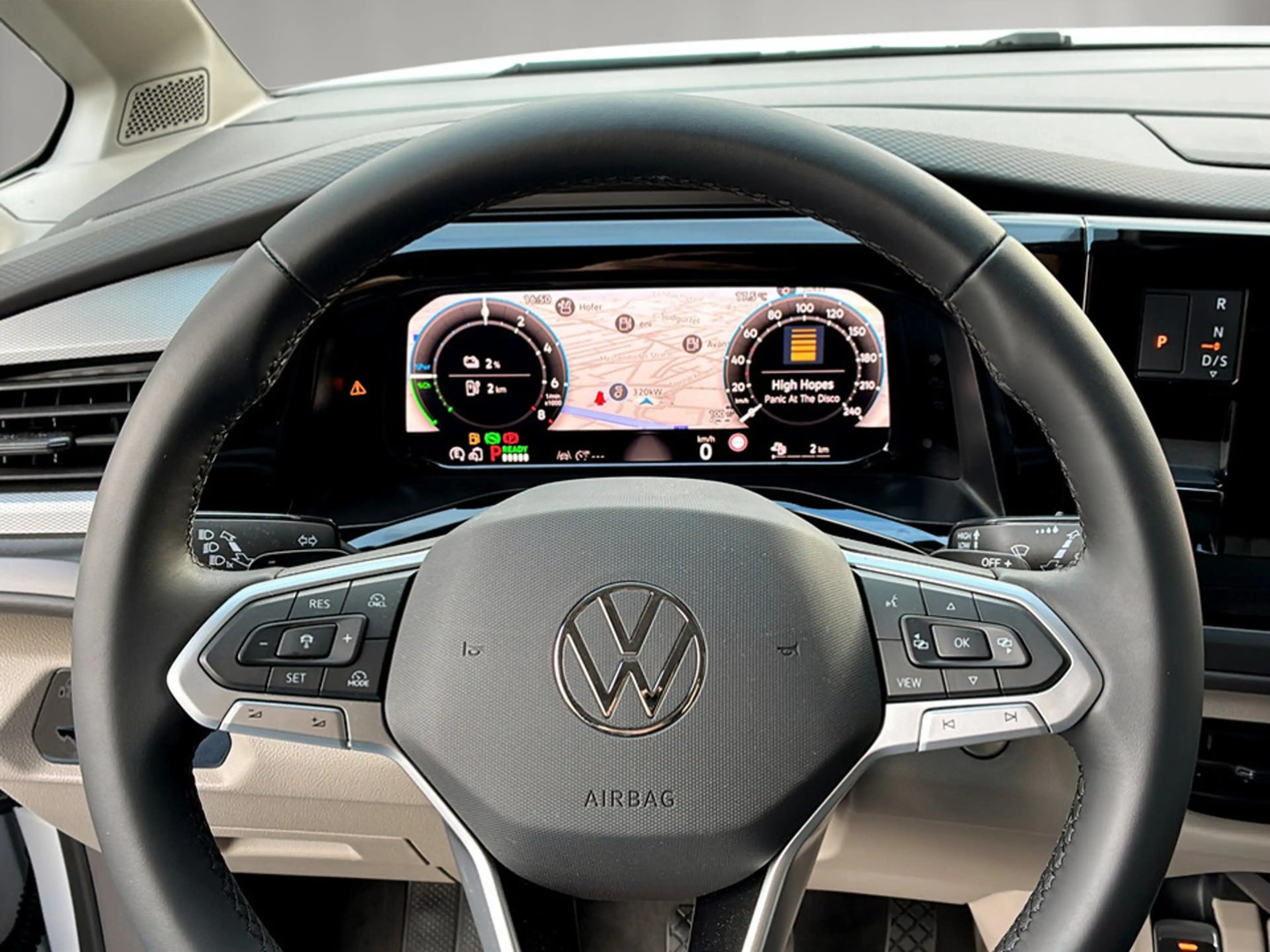 Volkswagen T7 California VW T7 California Coast eHybrid 180 kW 4M — photo 8