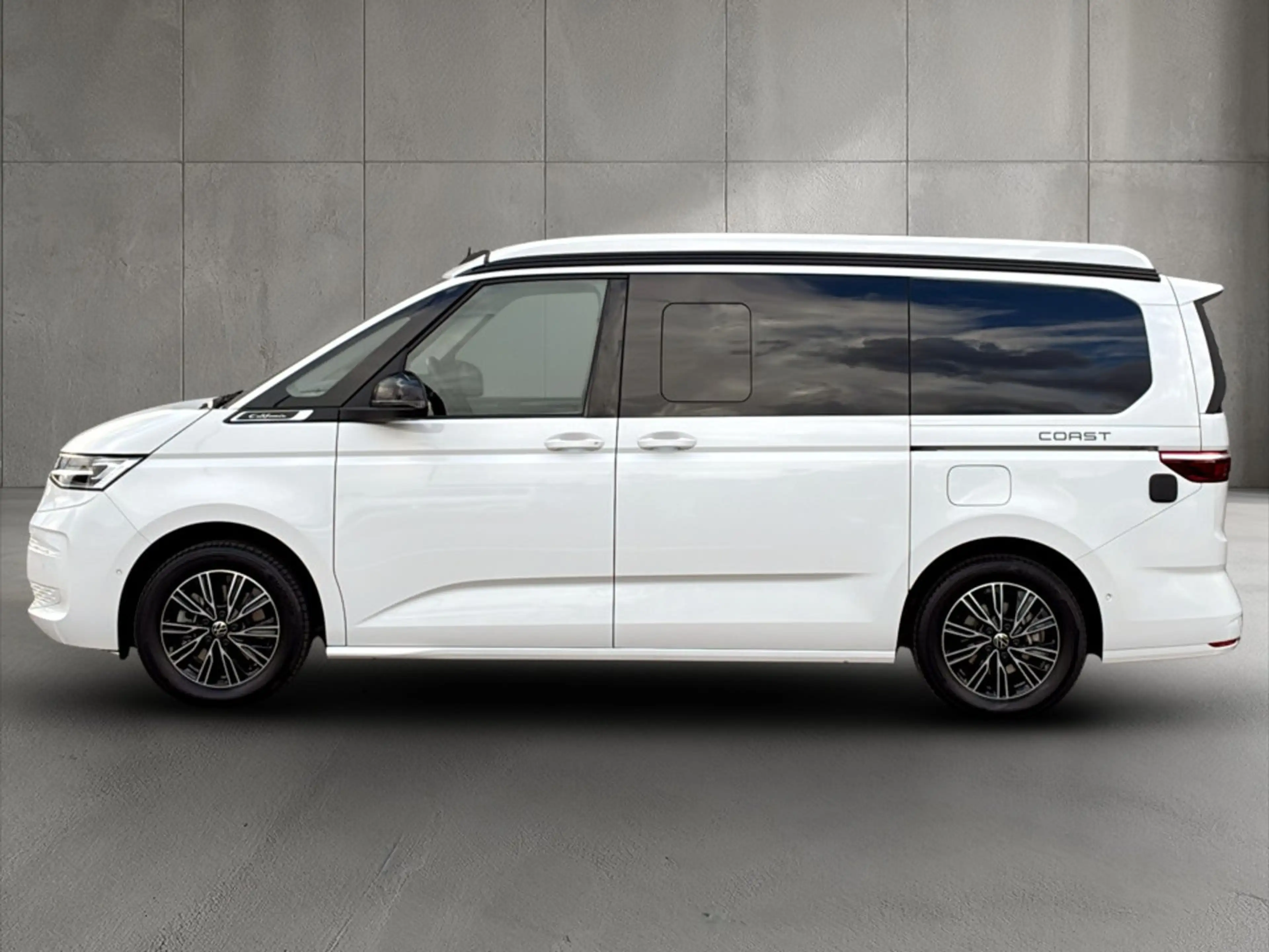 Volkswagen T7 California VW T7 California Coast eHybrid 180 kW 4M — photo 3