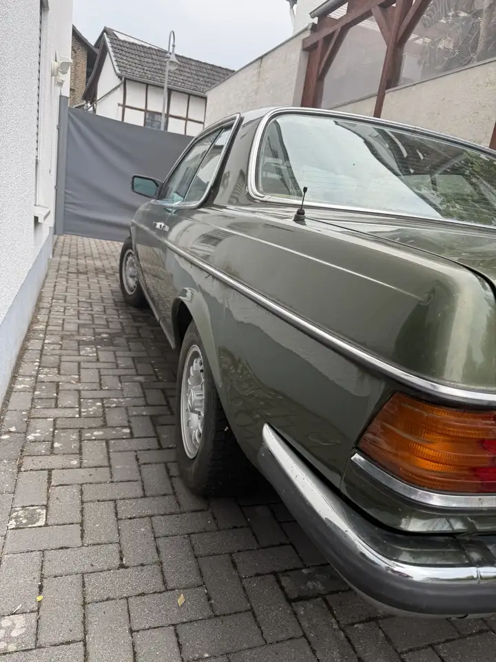 Mercedes-Benz 230, foto 4
