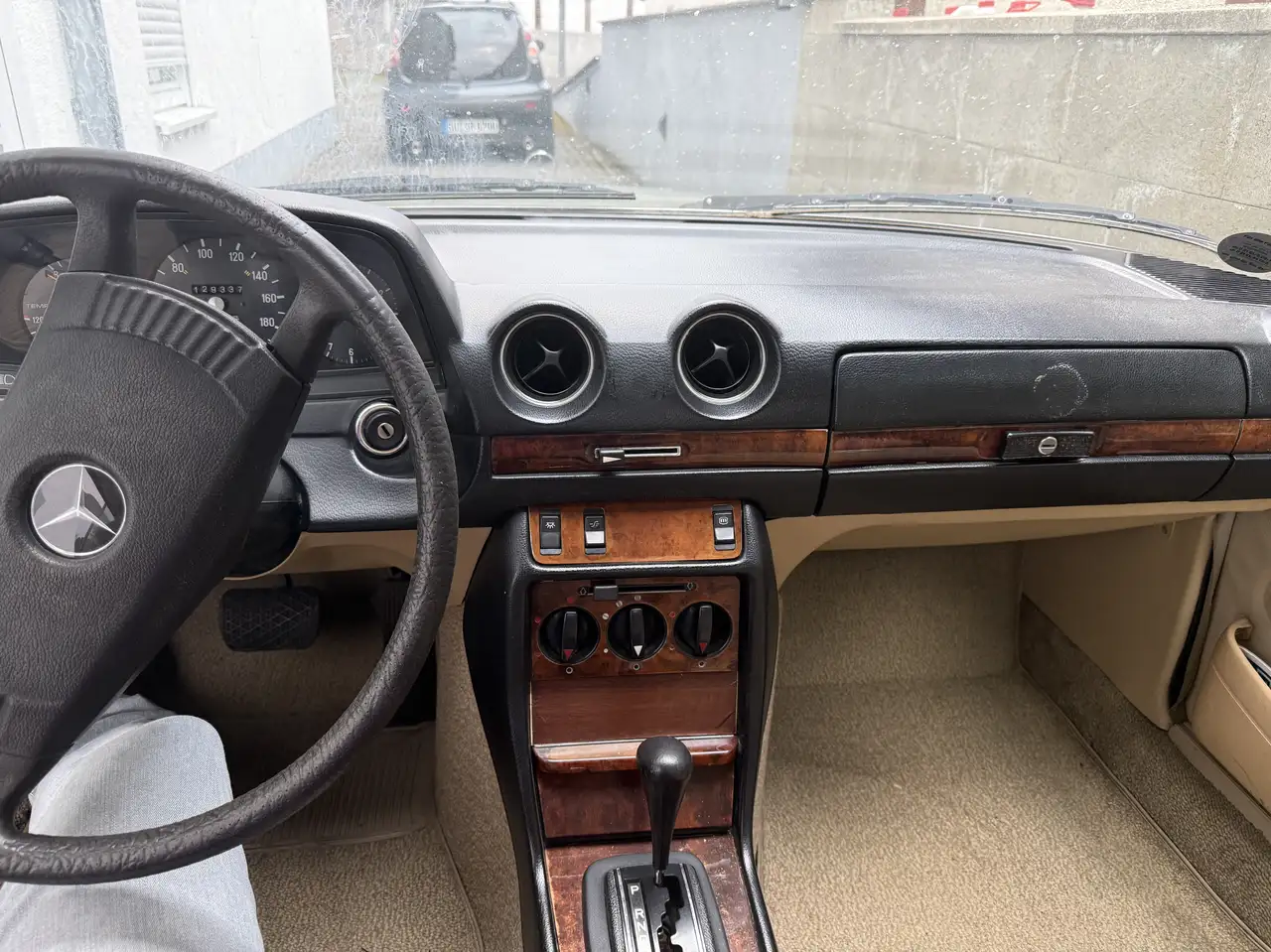 Mercedes-Benz 230, foto 5