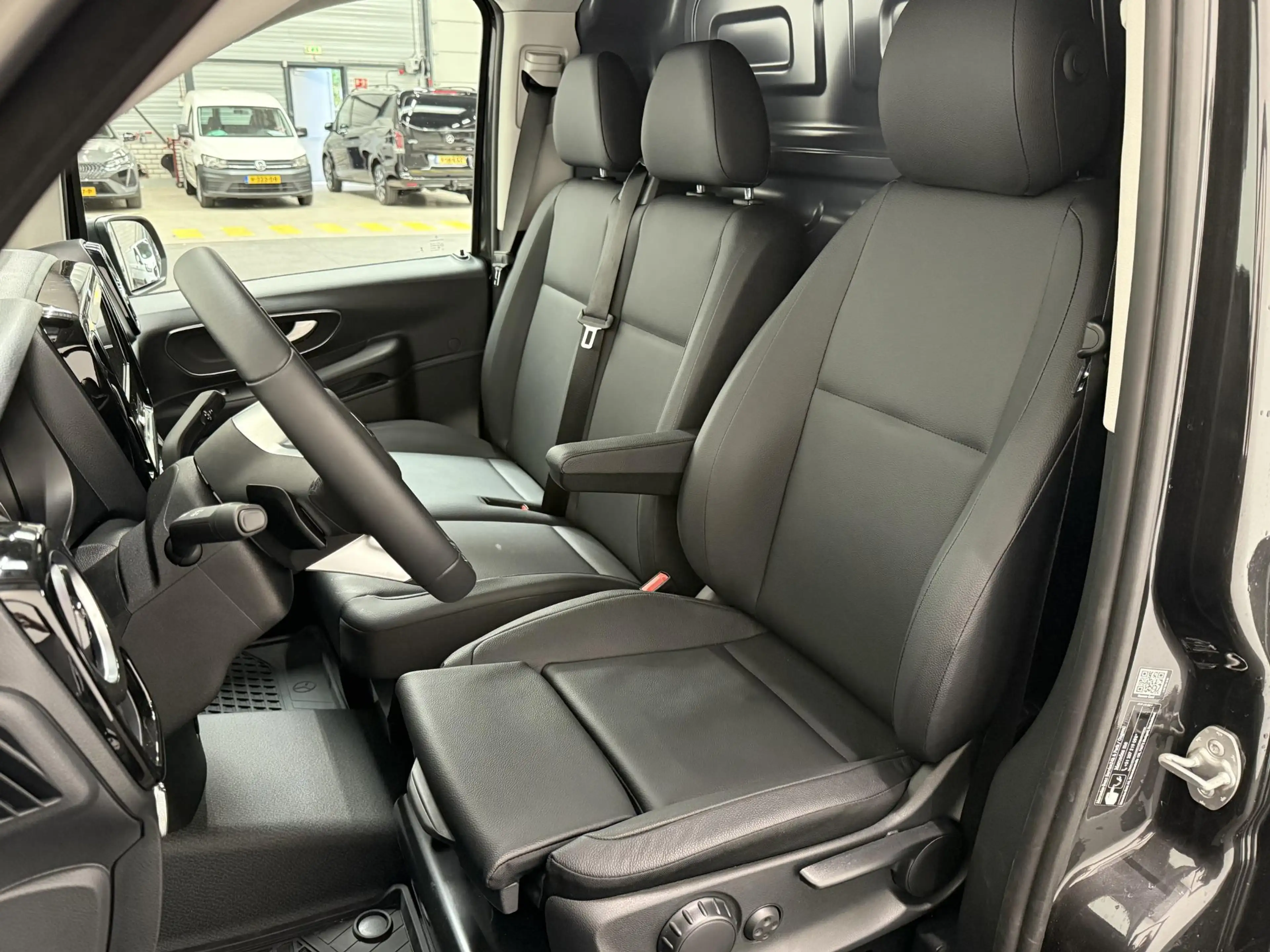 Mercedes-Benz Vito 114 CDI L2 Select Automaat — photo 2