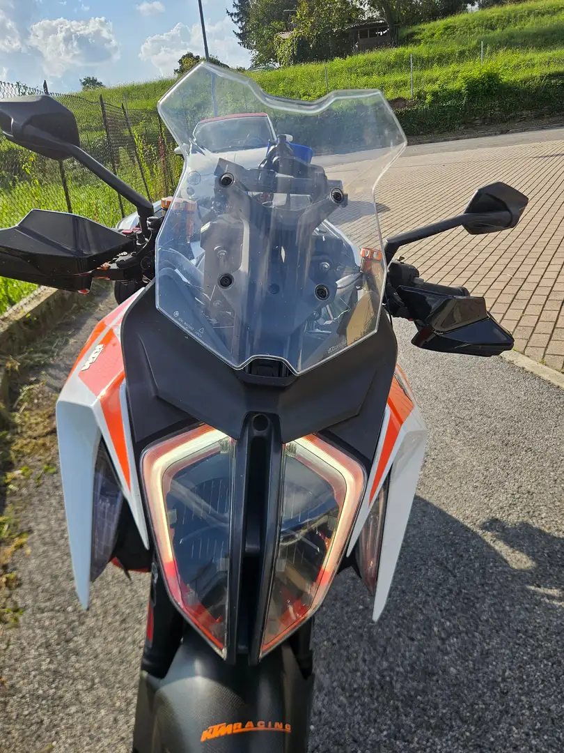 KTM 1290 Super Duke GT Bianco - 1