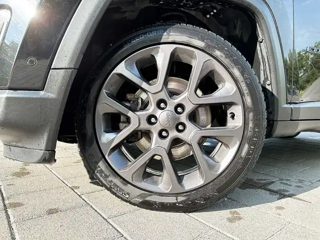 Jeep Compass view 9