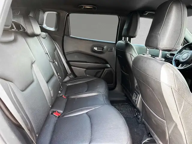 Jeep Compass view 5