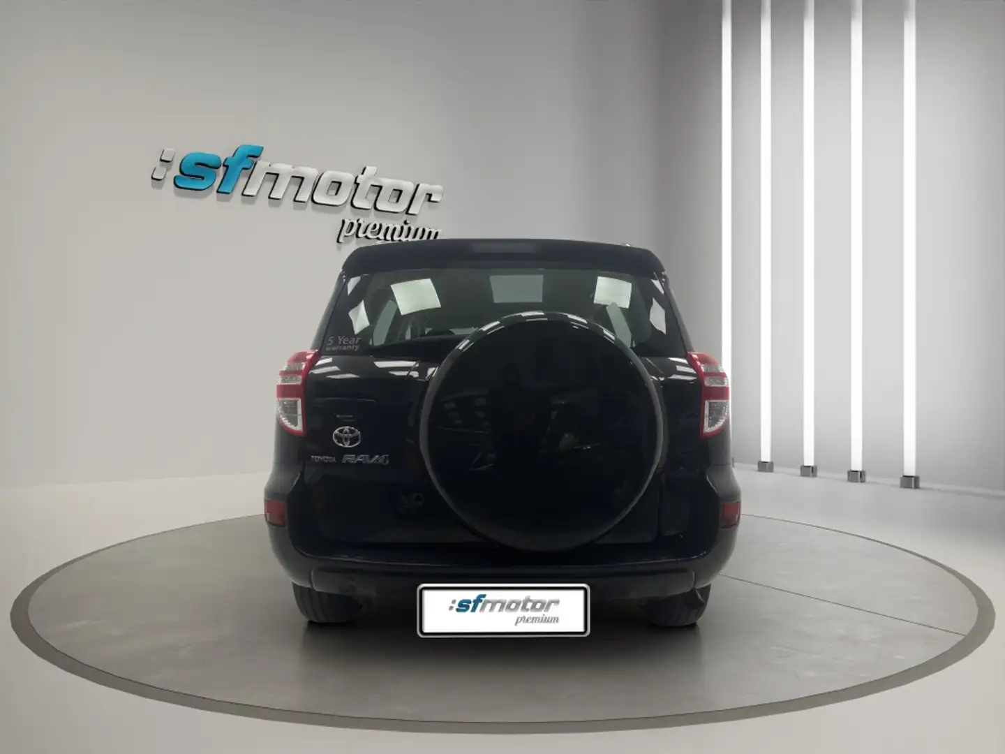 Toyota RAV 4 2.2D-4D Active 4x2 Schwarz - 2