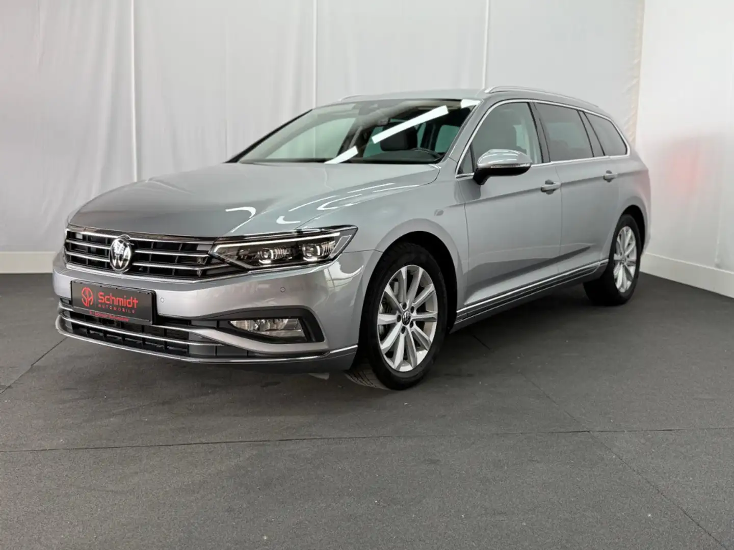 Volkswagen Passat Elegance DSG*AHK*MATRIX*ACC*KAMERA*ALCAN* Zilver - 1