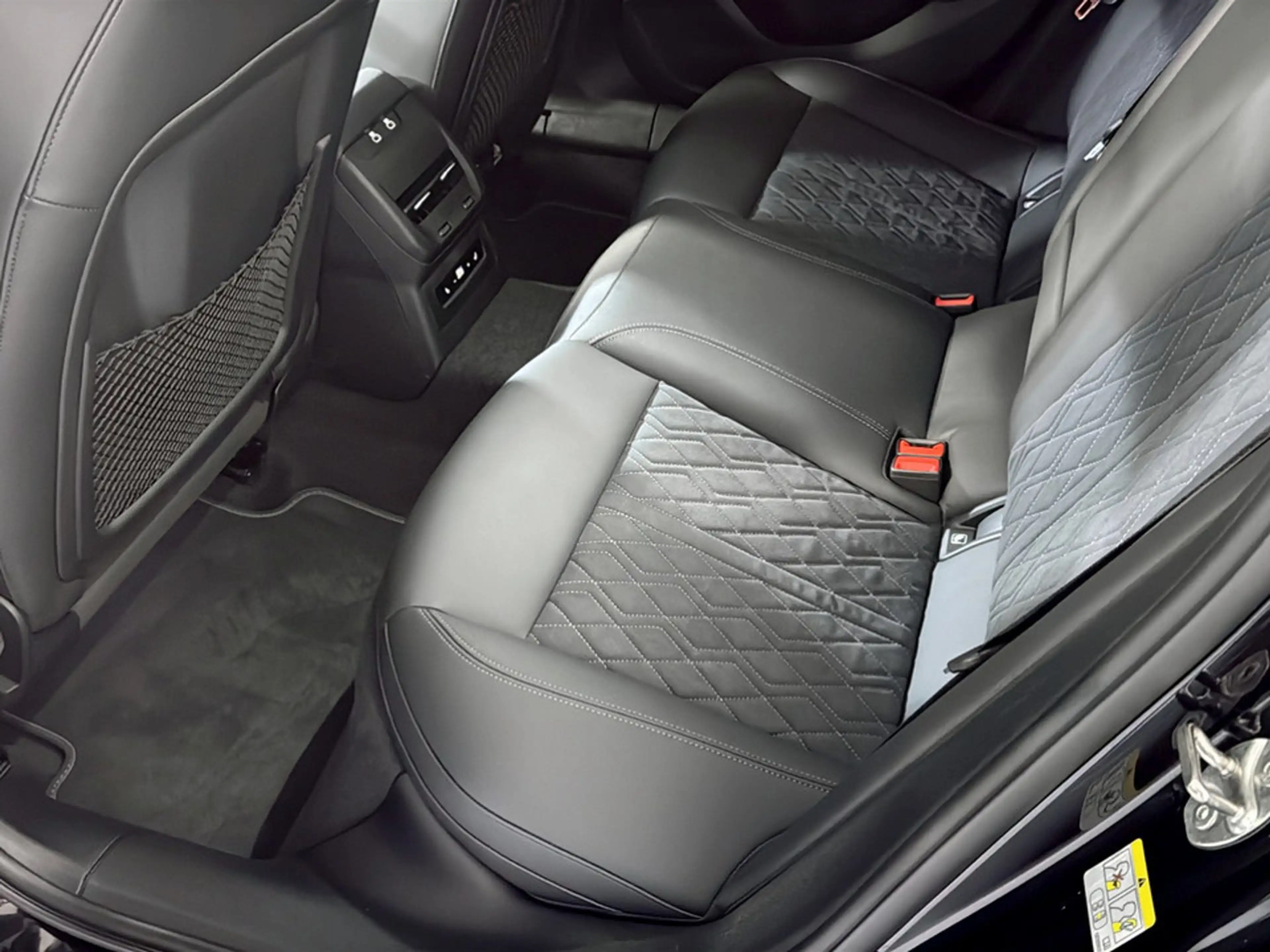Audi A5 TDI quattro — photo 11