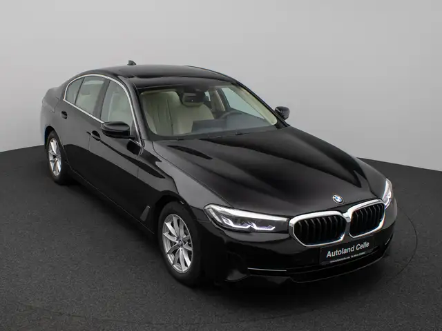 BMW 5 Series view 3