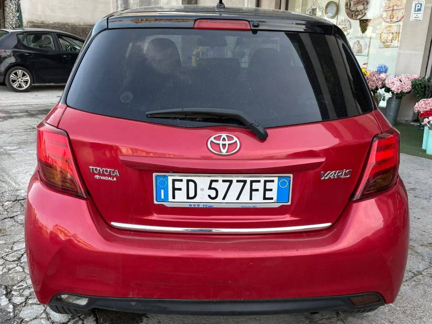 Toyota Yaris Yaris III 2015 5p 1.0 Trend Red Edition Rosso - 2