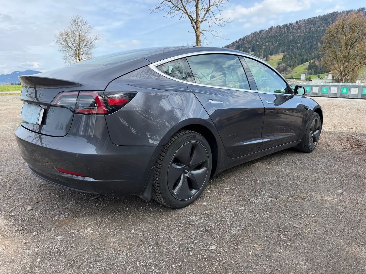 Tesla Model 3 Model 3 Standard Range RWD Plus 57,5kWh RWD Plus Silber - 2