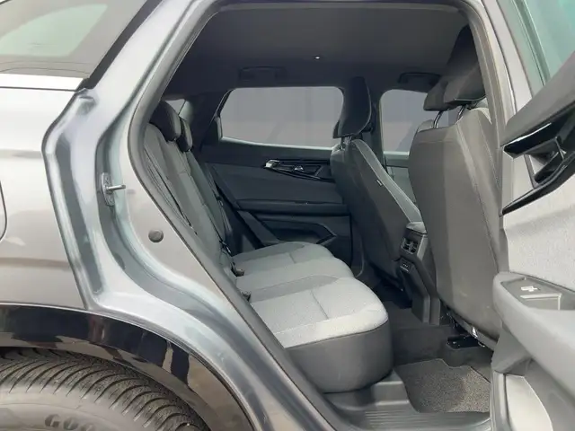 Renault Austral view 9