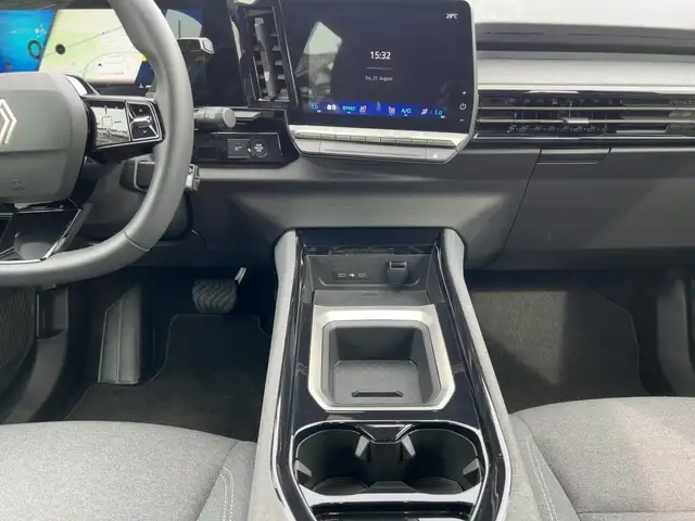 Renault Austral view 12