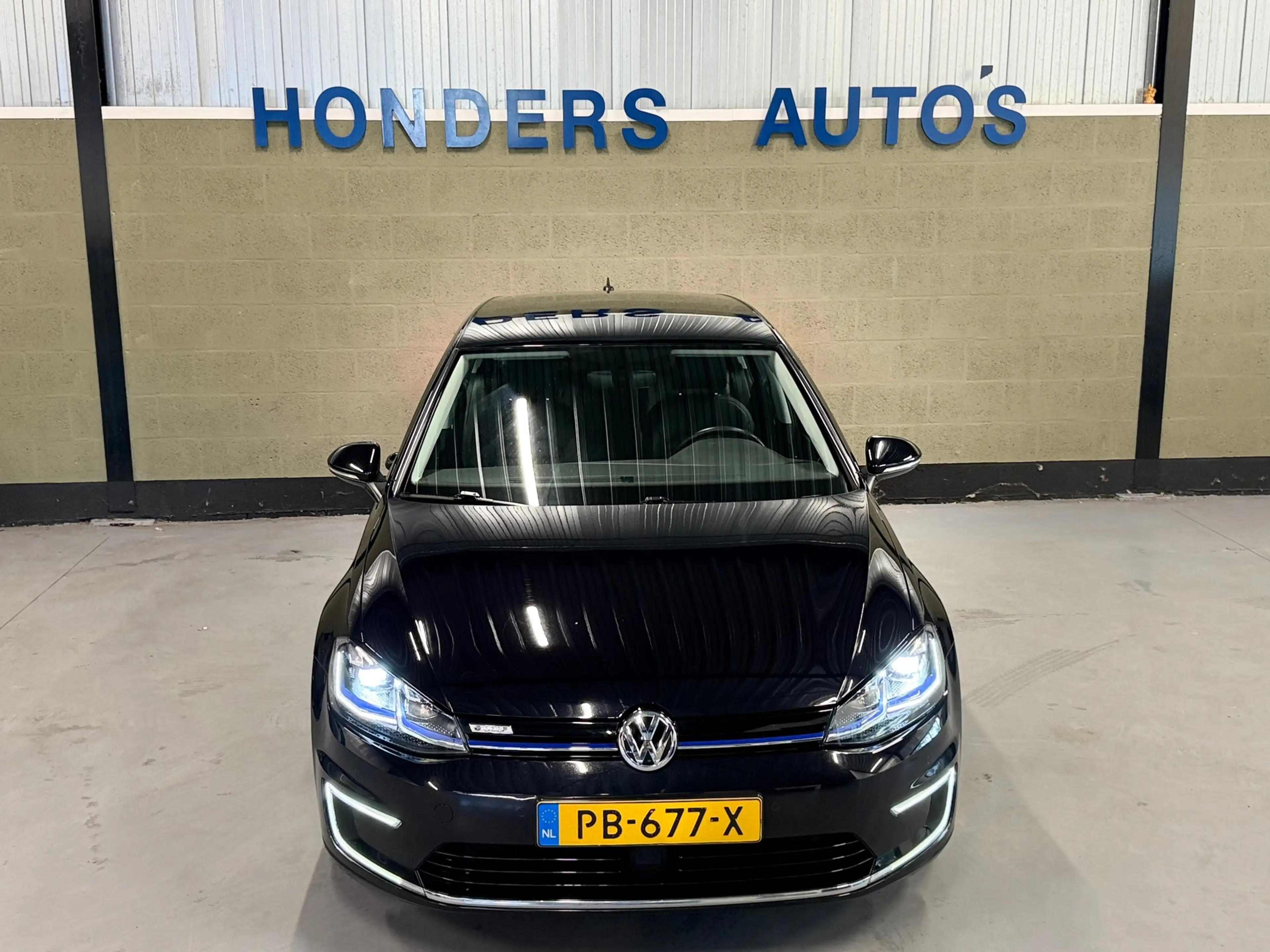 Volkswagen e-Golf E-Golf | SOH 89% | CARPLAY | STOELVERW | NAP.ORIG. — photo 36