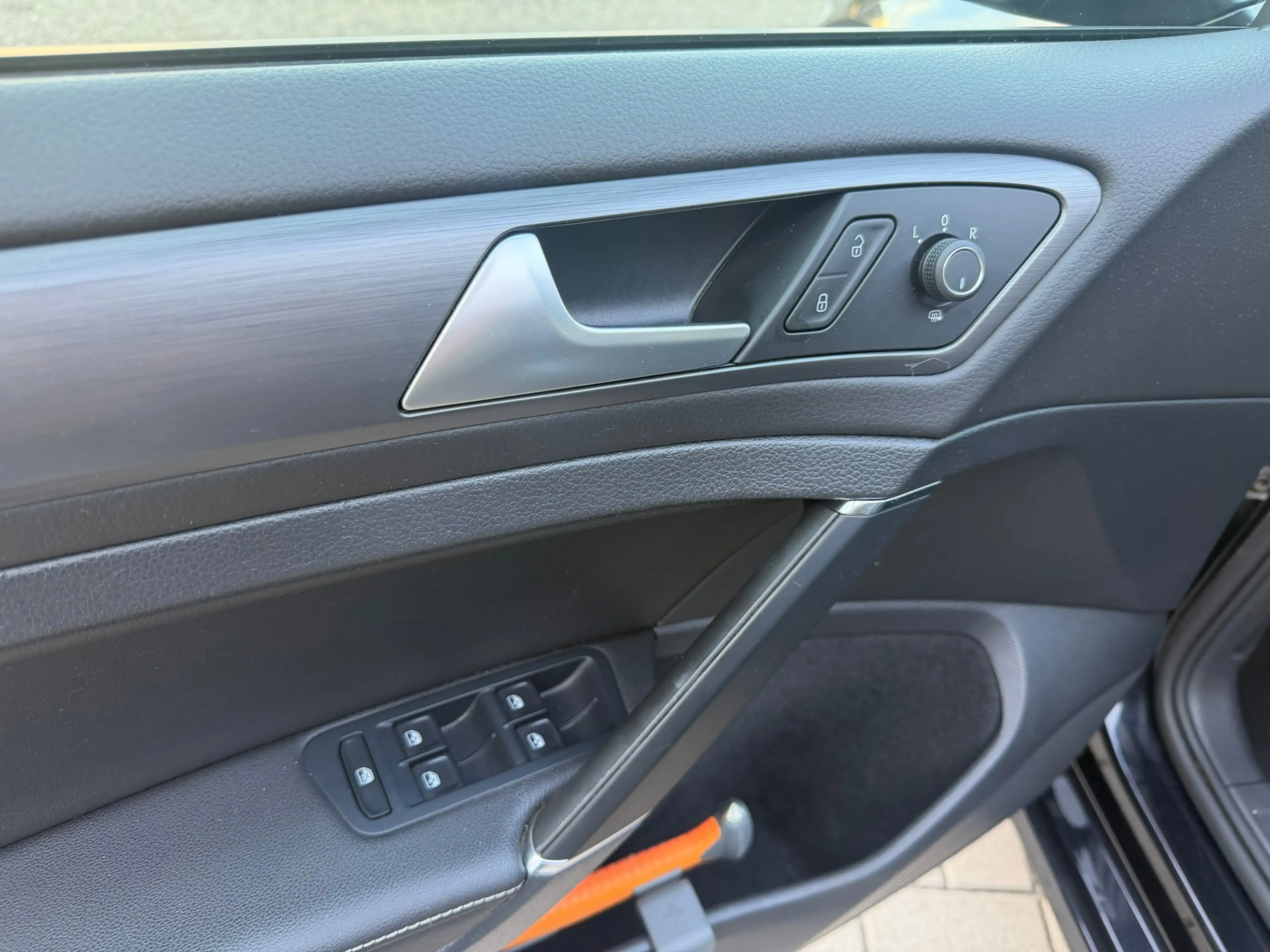 Volkswagen e-Golf E-Golf | SOH 89% | CARPLAY | STOELVERW | NAP.ORIG. — photo 22