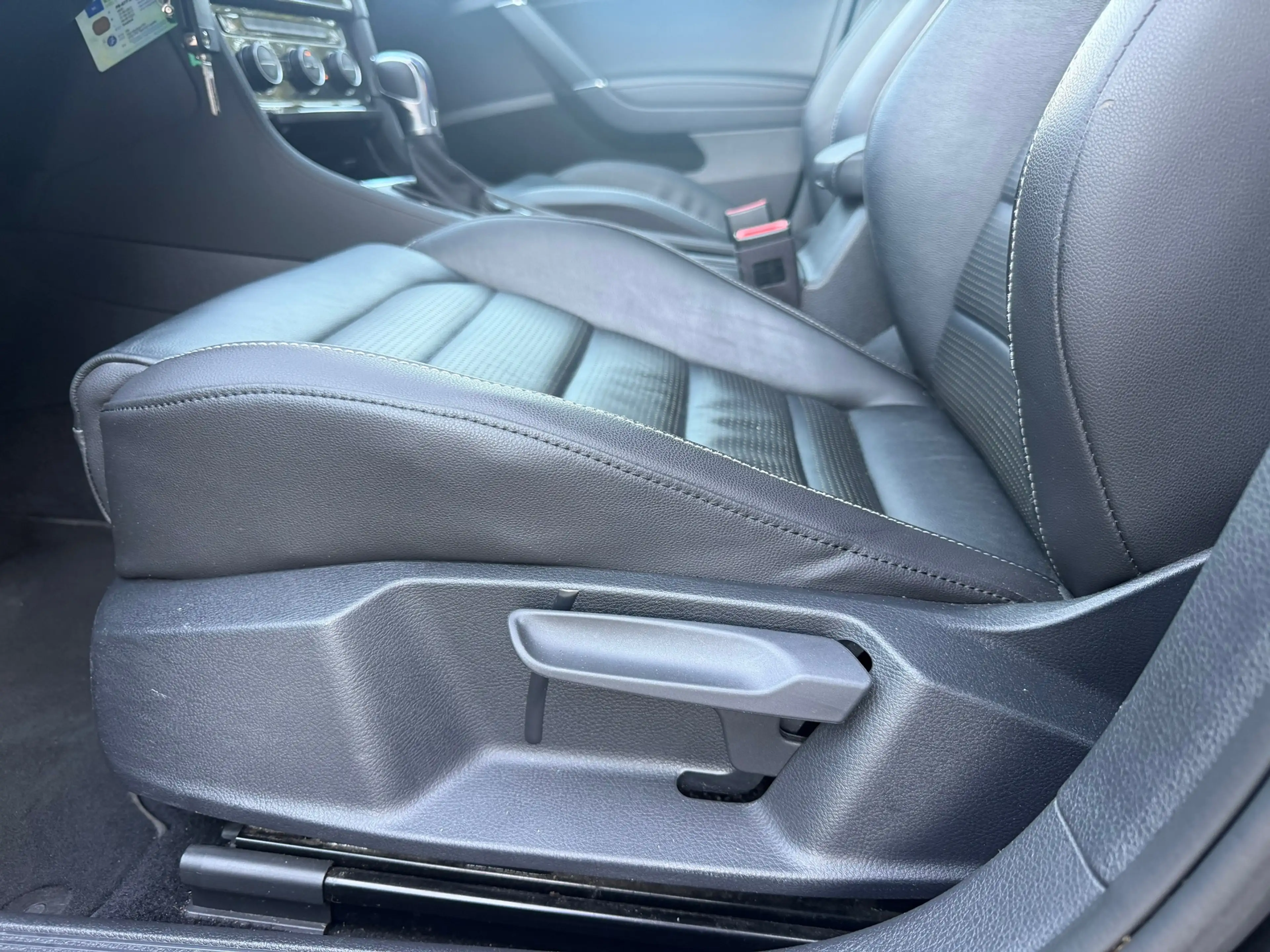 Volkswagen e-Golf E-Golf | SOH 89% | CARPLAY | STOELVERW | NAP.ORIG. — photo 21