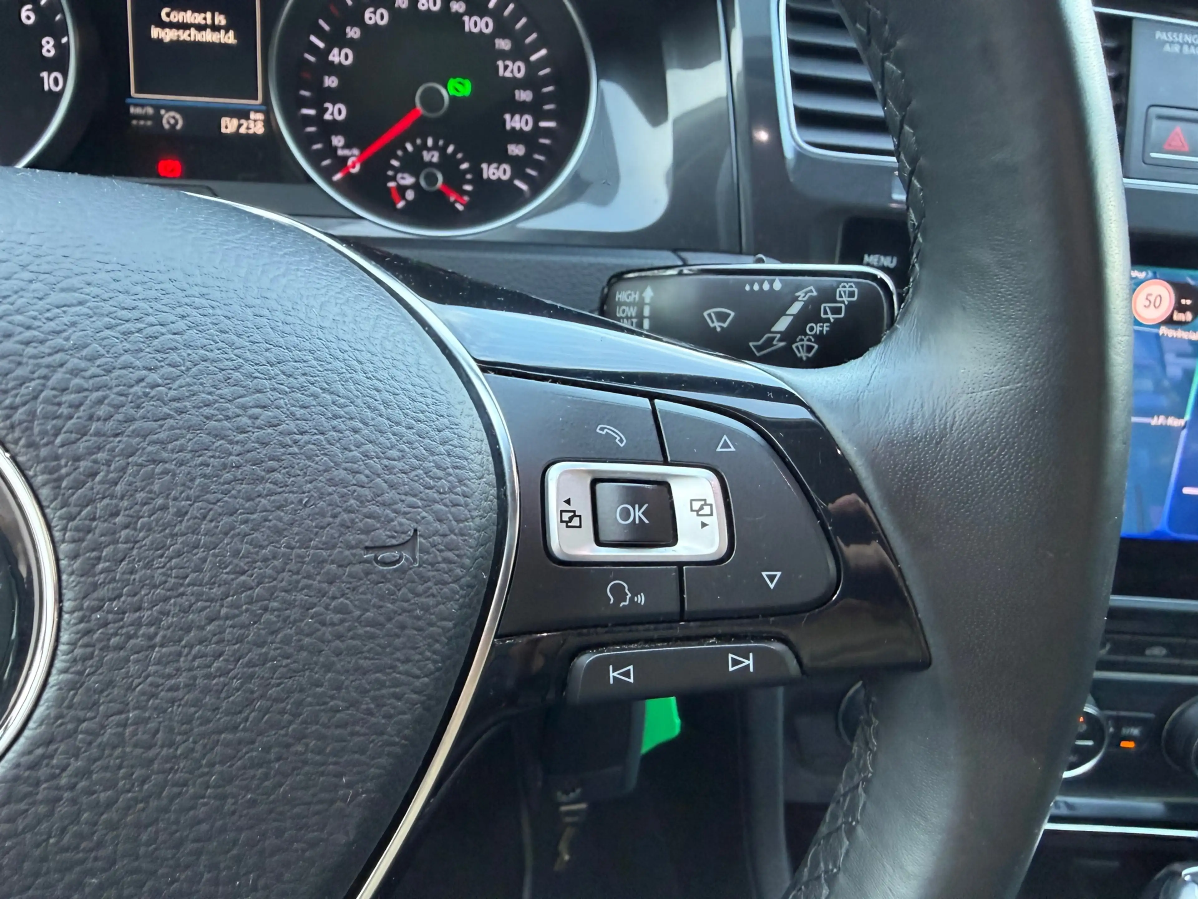 Volkswagen e-Golf E-Golf | SOH 89% | CARPLAY | STOELVERW | NAP.ORIG. — photo 24