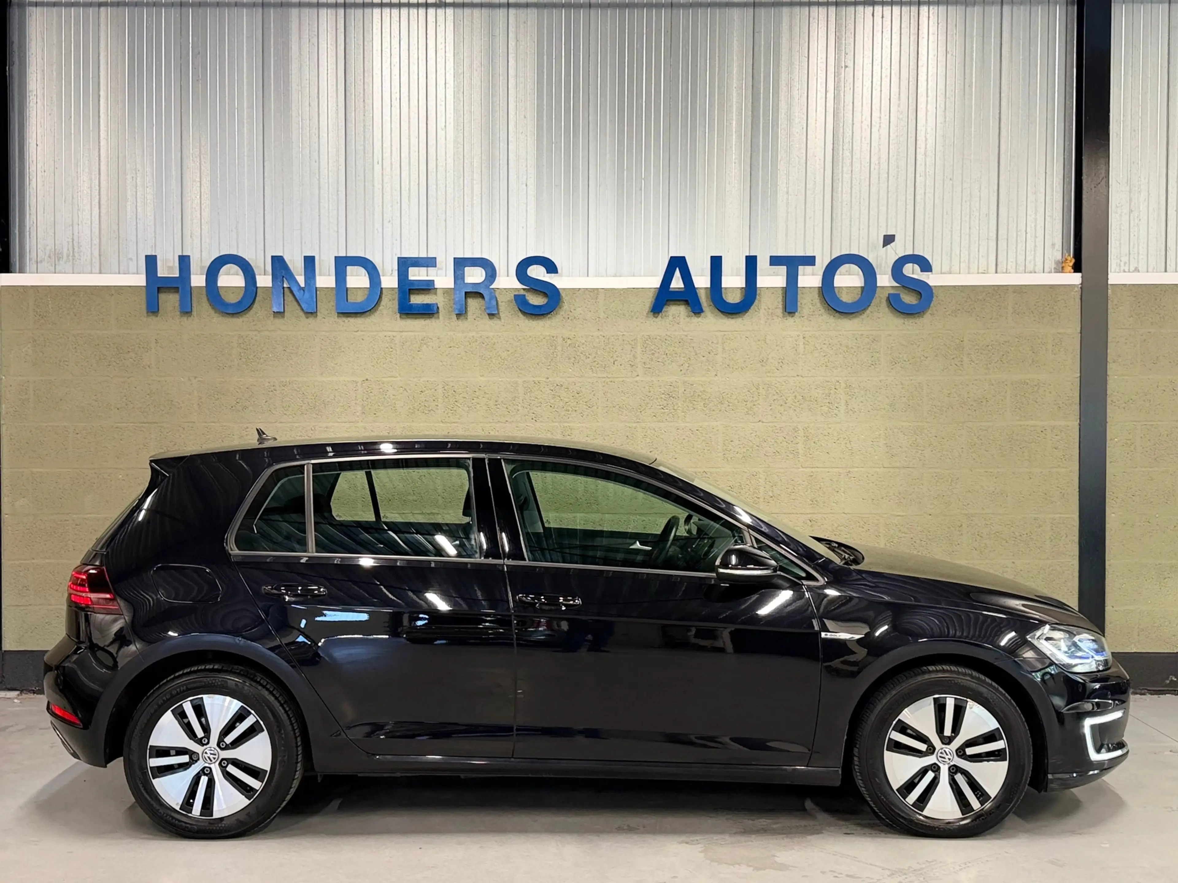 Volkswagen e-Golf E-Golf | SOH 89% | CARPLAY | STOELVERW | NAP.ORIG. — photo 16