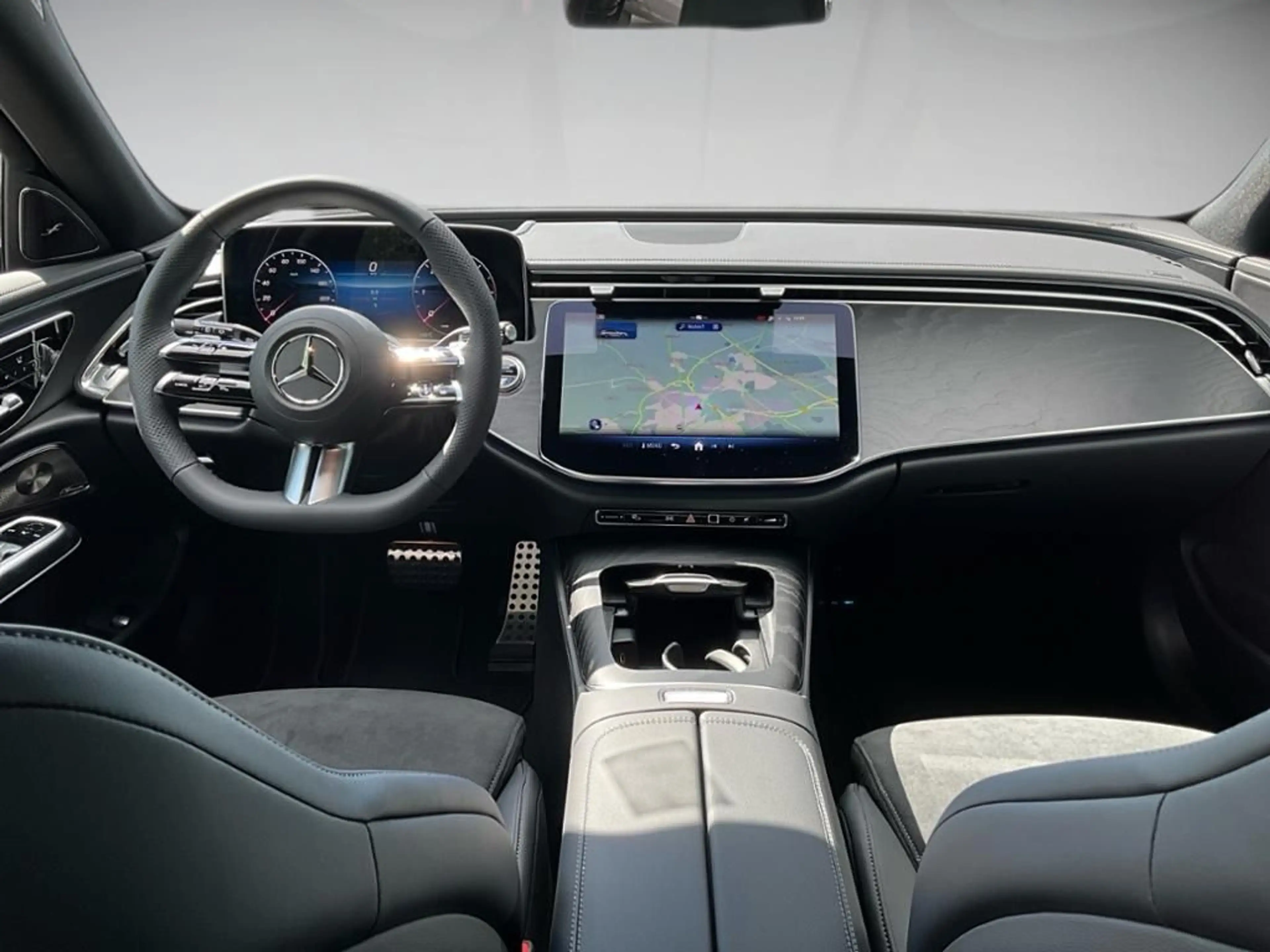 Mercedes-Benz E 450 d 4M T AMG 360 ACC AHK AUT DynLicht HUD LM — photo 10
