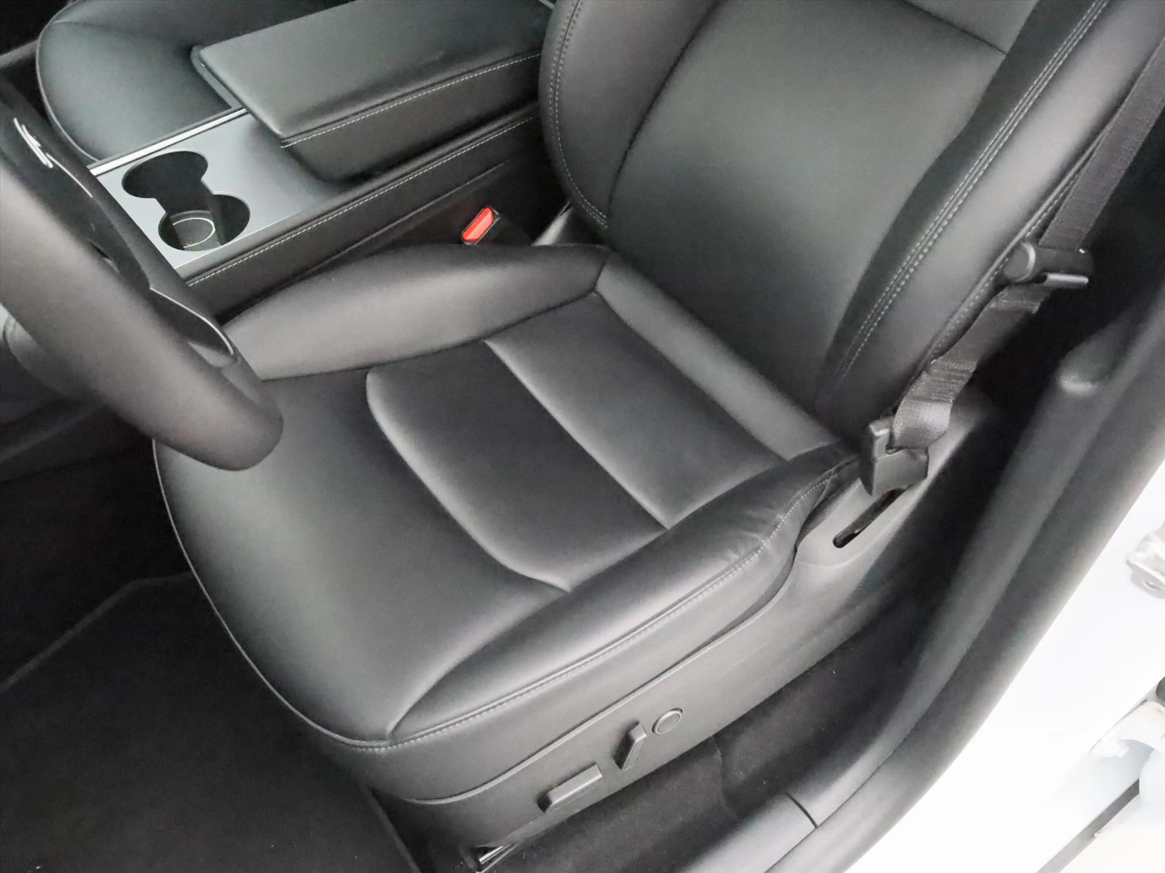 Tesla Model Y Standard RWD Plus 94.2% SoH [ AMD RYZEN+AUTOPILOT+ — photo 19