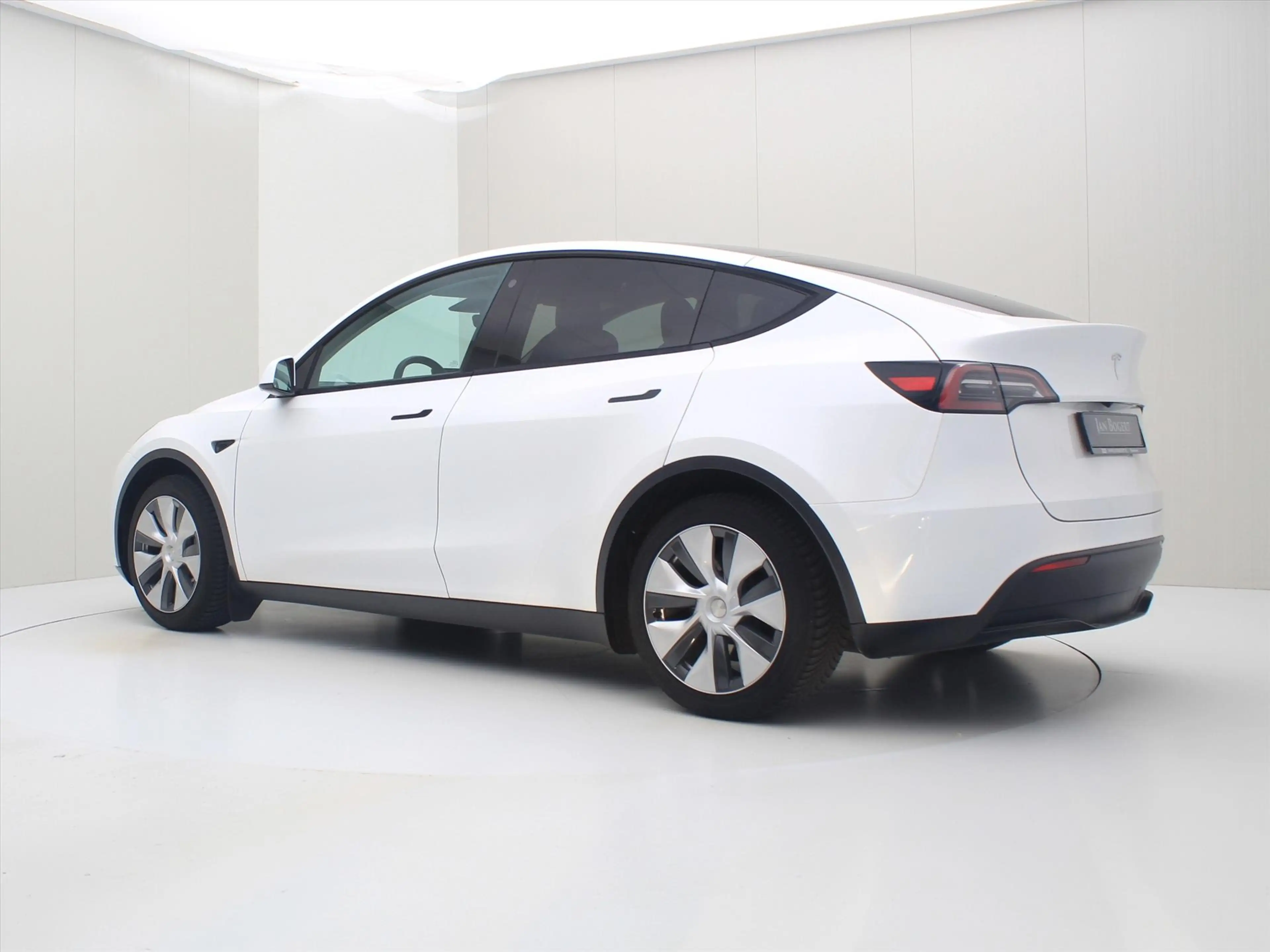 Tesla Model Y Standard RWD Plus 94.2% SoH [ AMD RYZEN+AUTOPILOT+ — photo 4