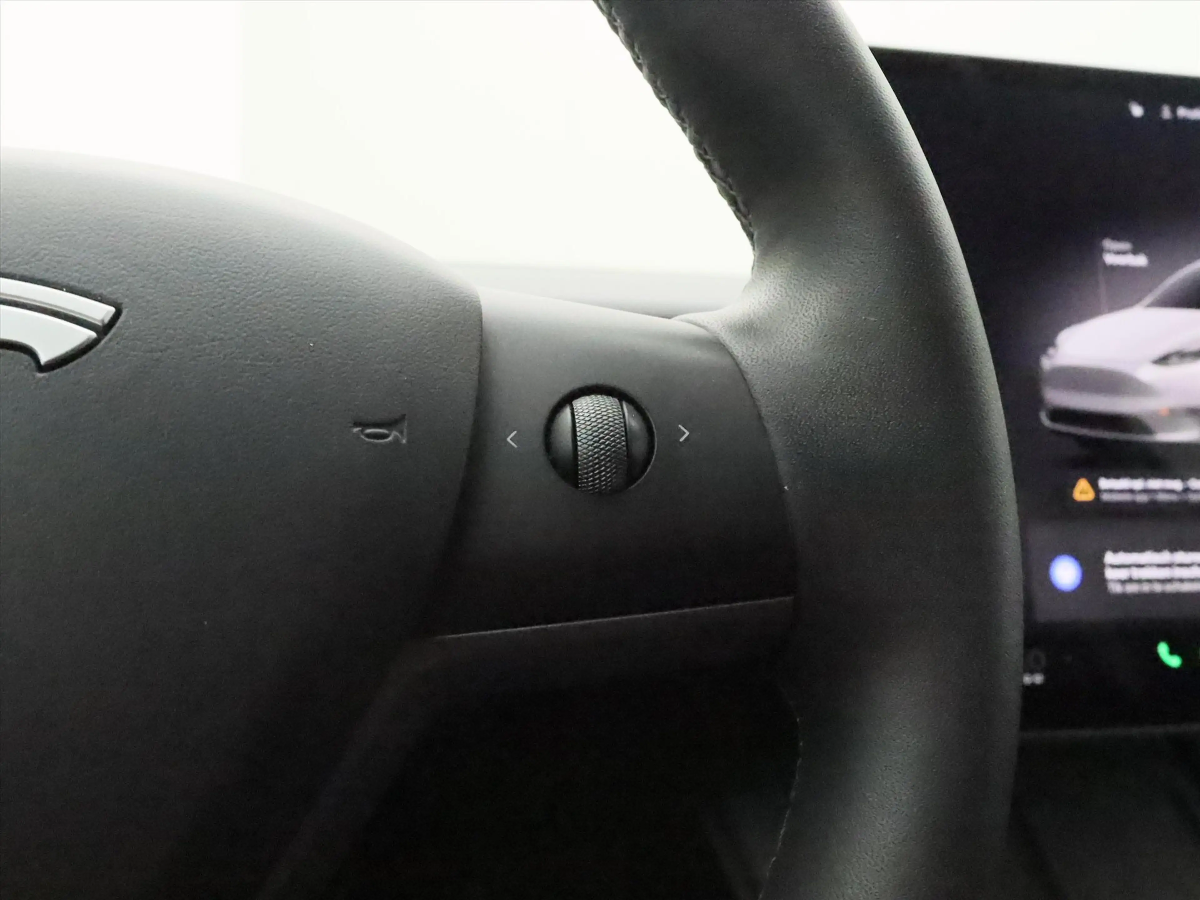 Tesla Model Y Standard RWD Plus 94.2% SoH [ AMD RYZEN+AUTOPILOT+ — photo 24