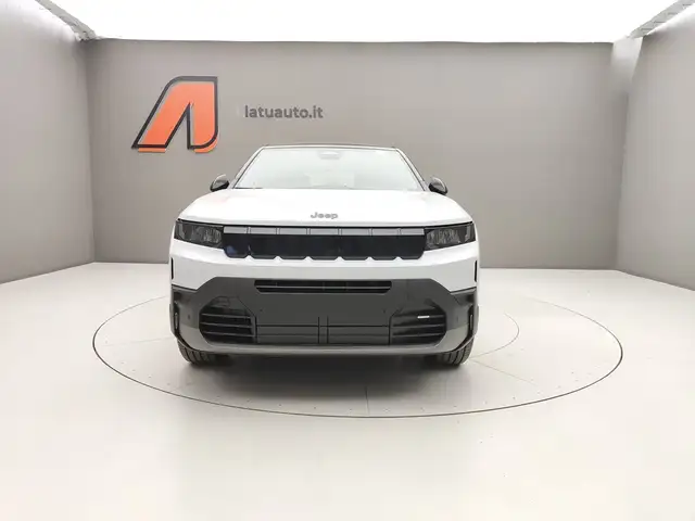 Jeep Compass view 4
