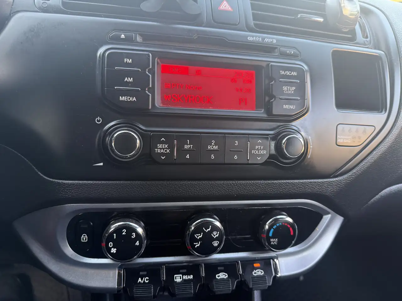 Kia Rio 1.1 CRDi 75 ISG Active