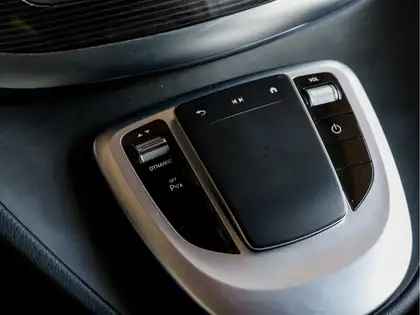 Annonce voiture d'occasion Mercedes-Benz EQV 300 - CARADIZE