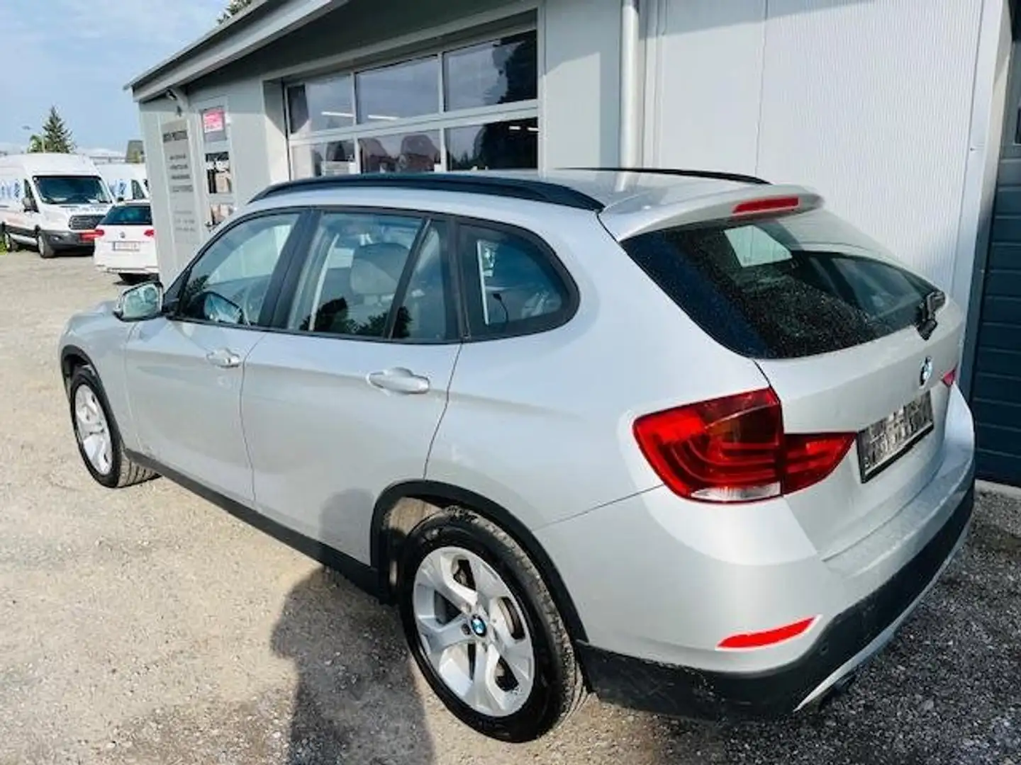BMW X1 X1 xDrive20i AUTOMATIK ALLRAD! Silber - 2