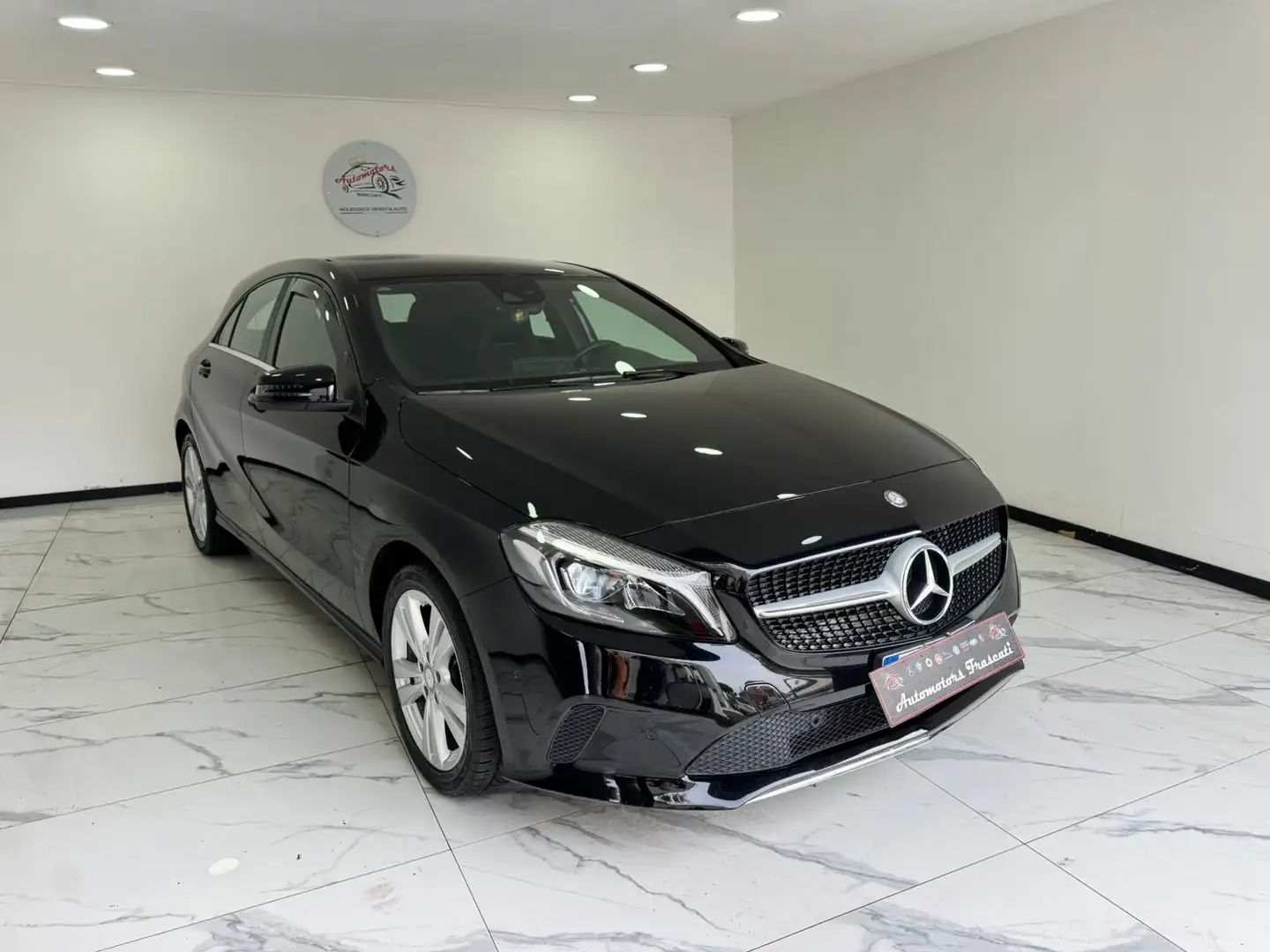 Mercedes-Benz A 180 d Sport -AUTOM-LED-CARPLAY-2017 - 2