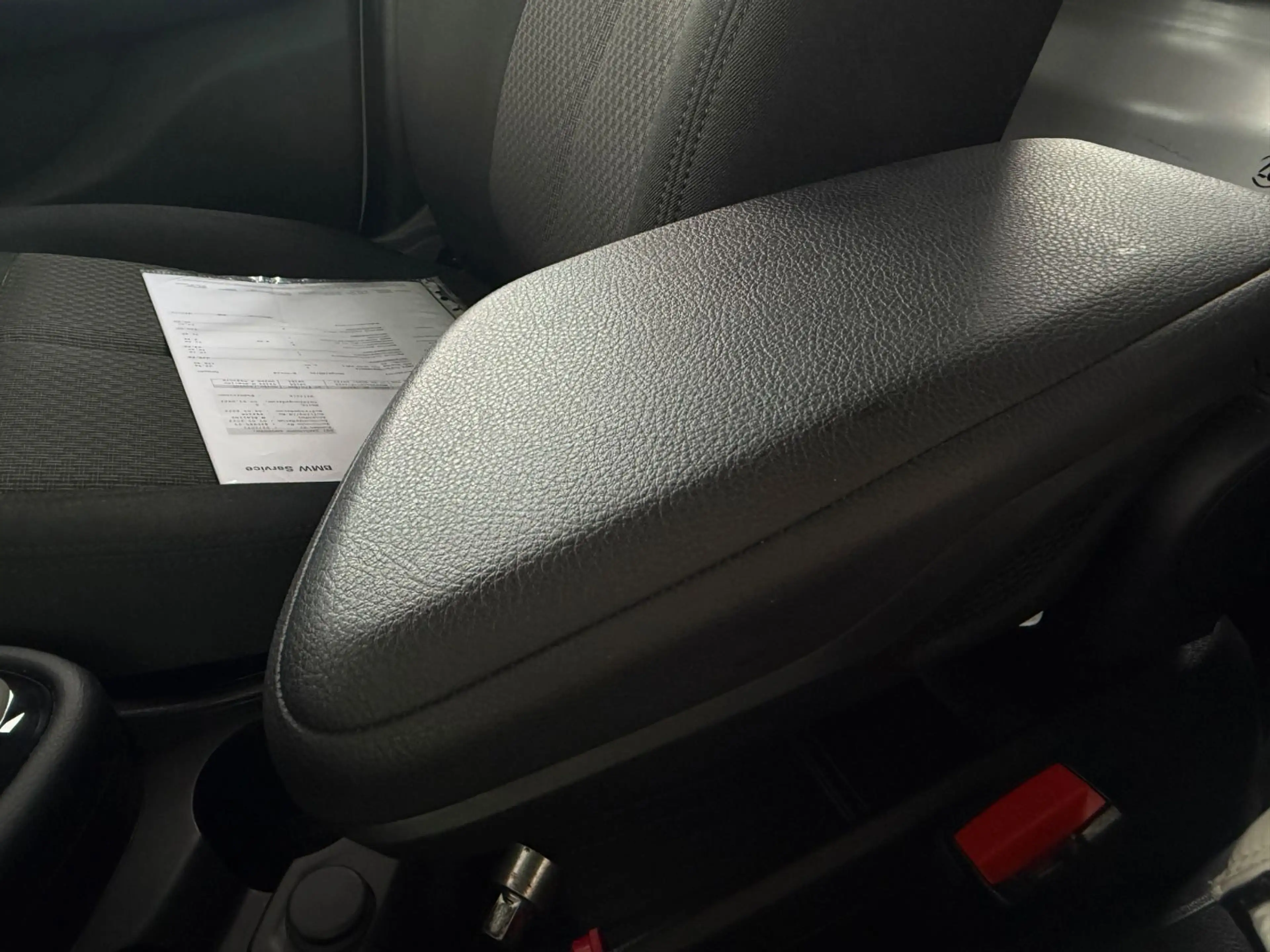 BMW 218 218 d Active Tourer Advantage Aut./NAVI/SHZ/AHK — photo 8