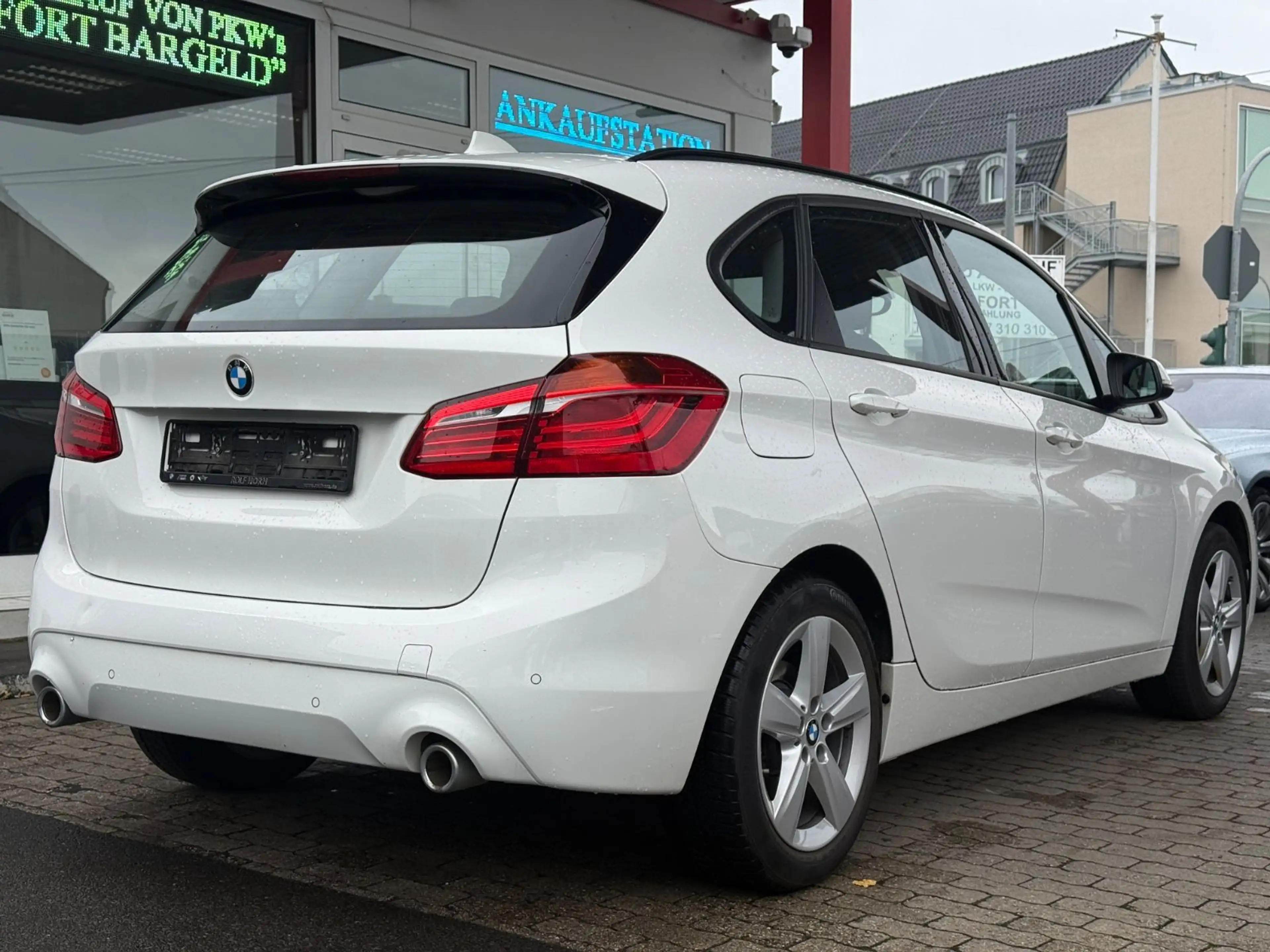 BMW 218 218 d Active Tourer Advantage Aut./NAVI/SHZ/AHK — photo 4