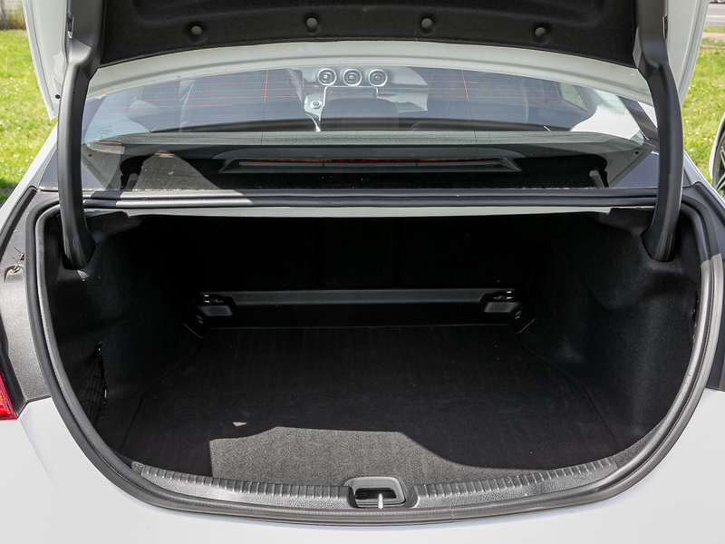 Mercedes-Benz C 180 Avantgarde Kamera AMG LED Lenkradheizung — photo 10