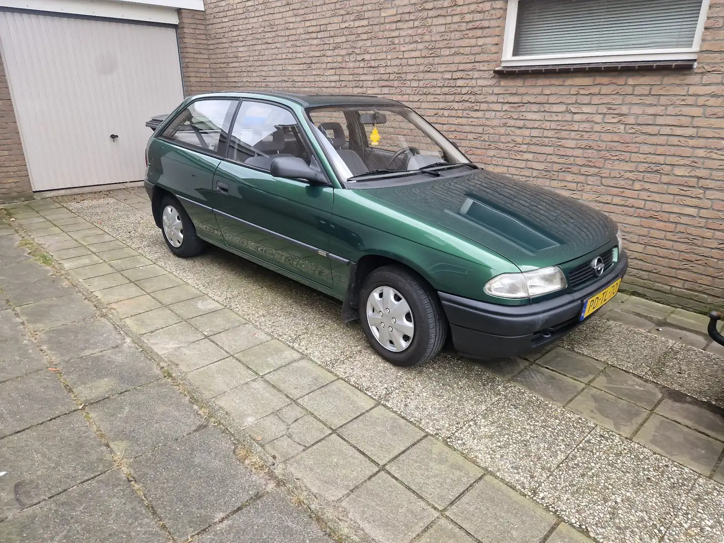 Opel Astra 1.4i L zelena - 1