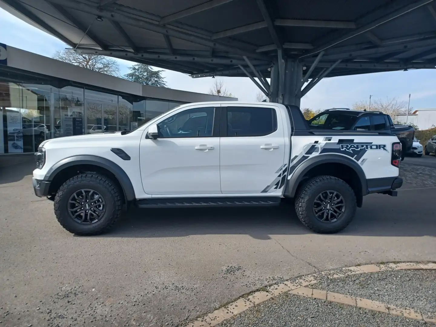 Ford Білий - 2