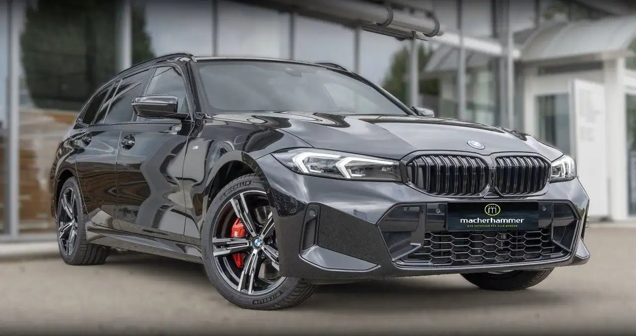 BMW 330