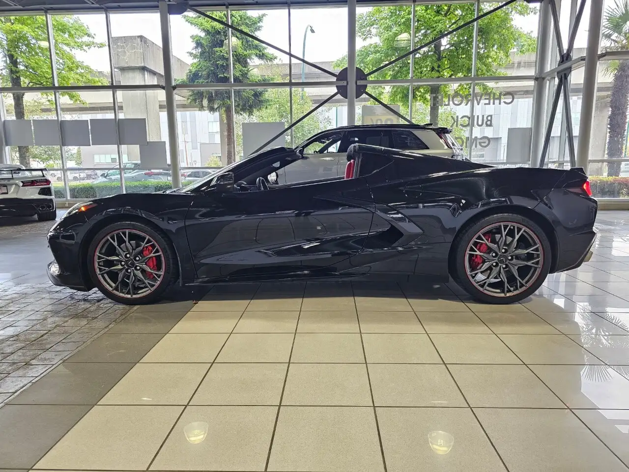 Chevrolet Corvette снимка Chevrolet Corvette