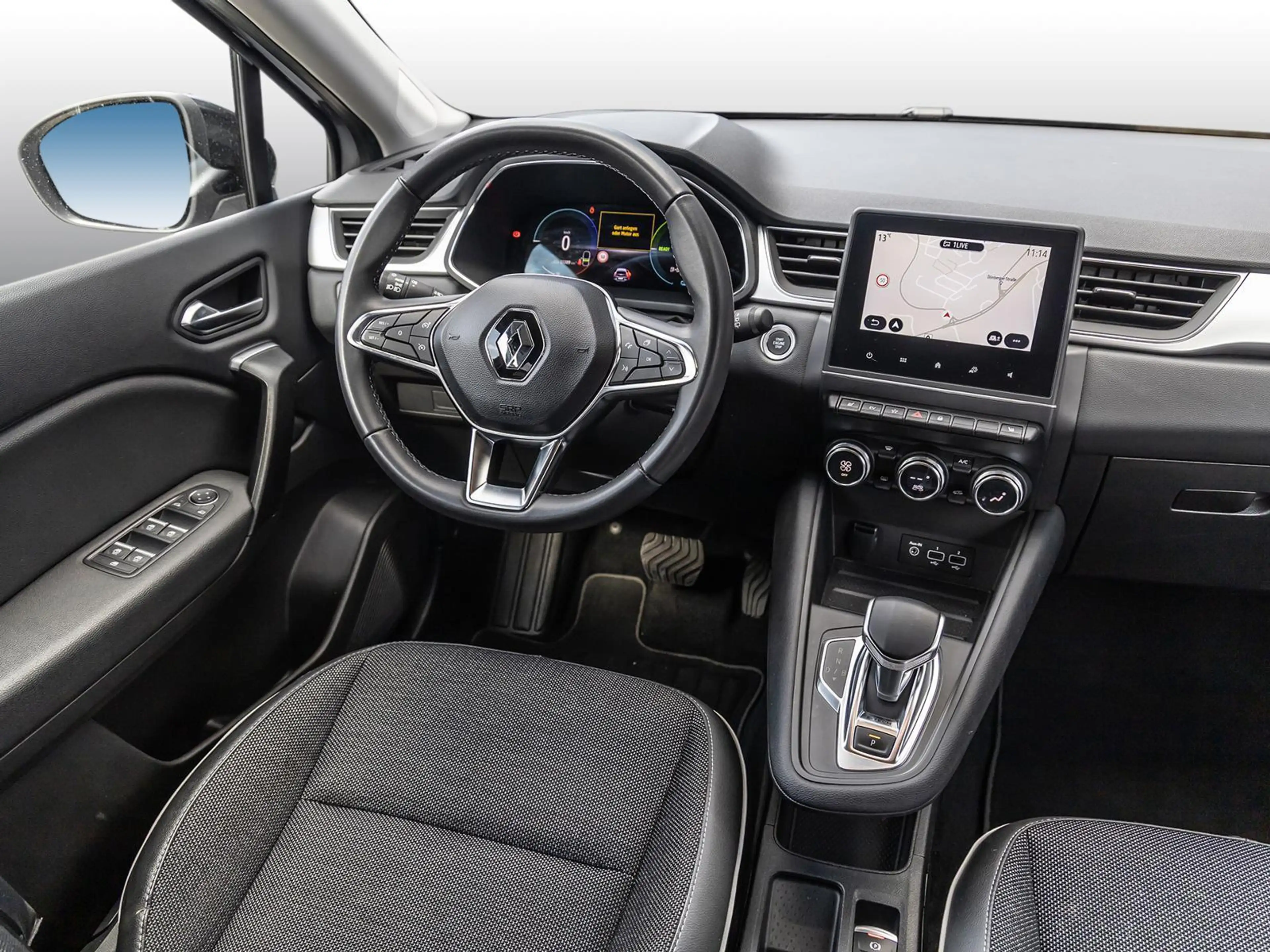 Renault Captur TECHNO E-TECH Plug-in 160 NAVI SHZ PDC — photo 4