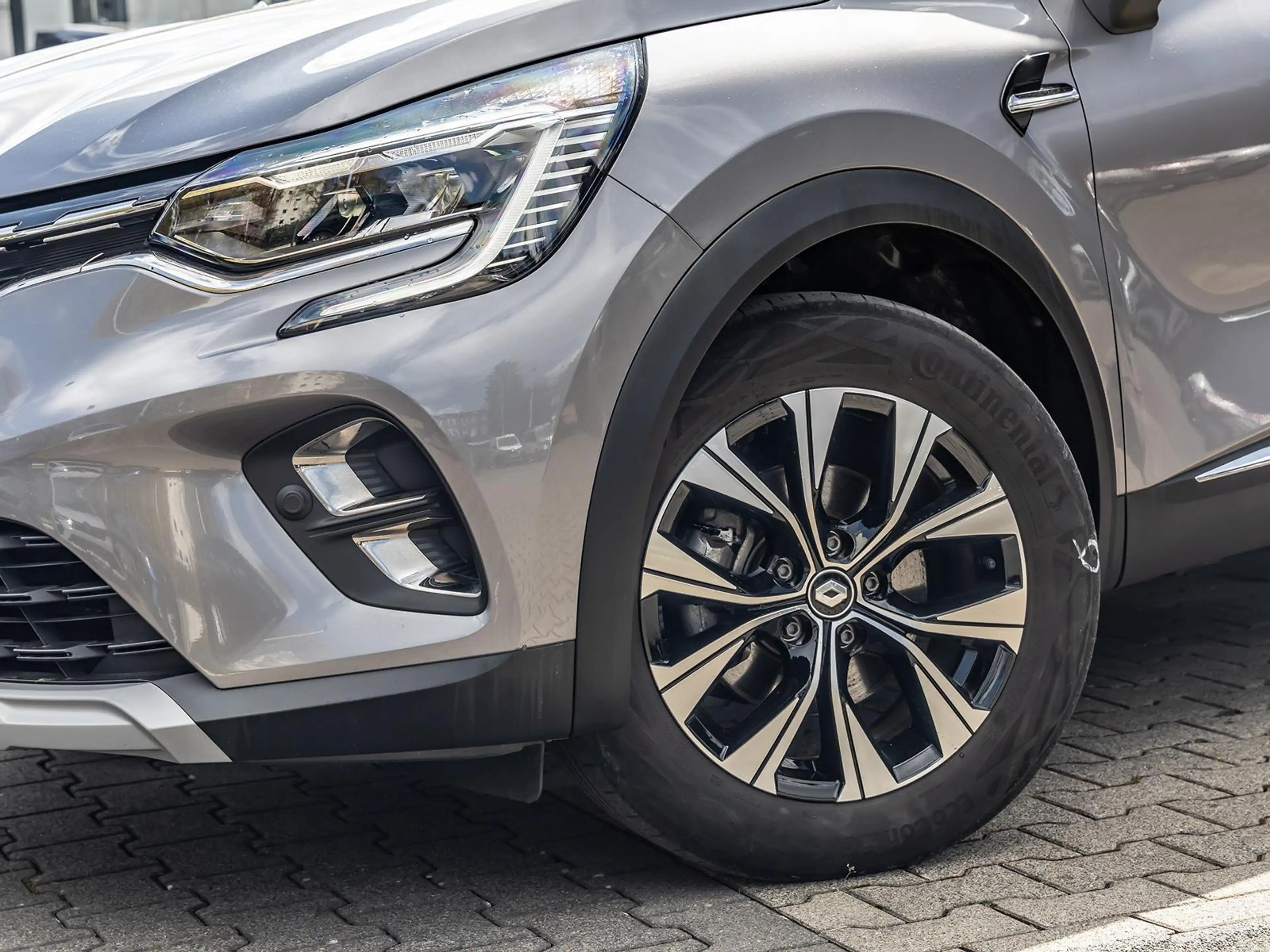 Renault Captur TECHNO E-TECH Plug-in 160 NAVI SHZ PDC — photo 7
