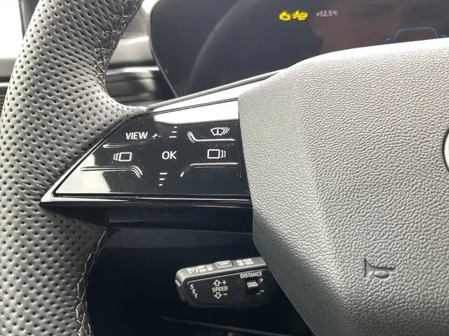 Audi A6 view 15