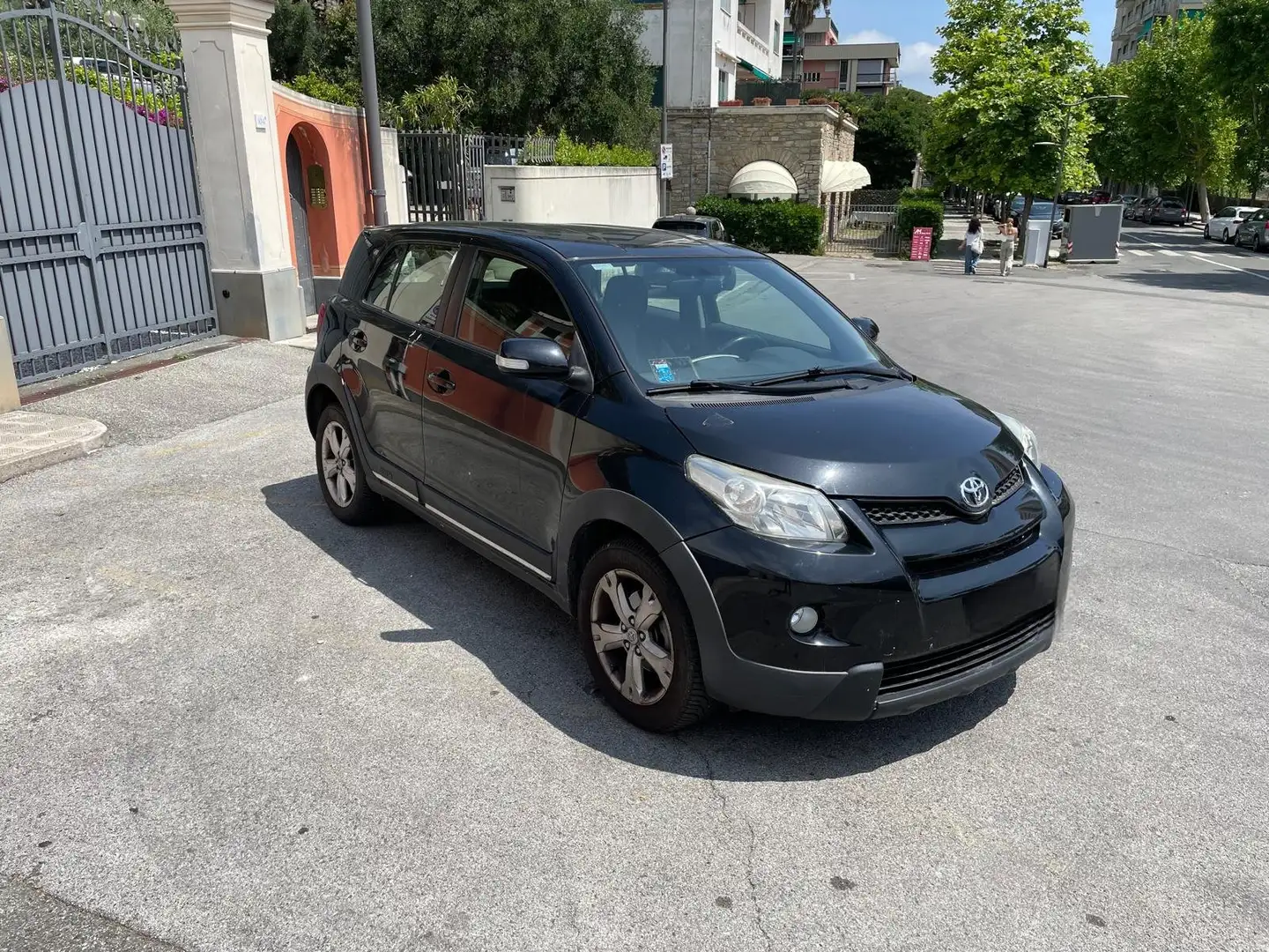 Toyota Urban Cruiser Urban Cruiser 1.4 d-4d Luxury Awd Noir - 1