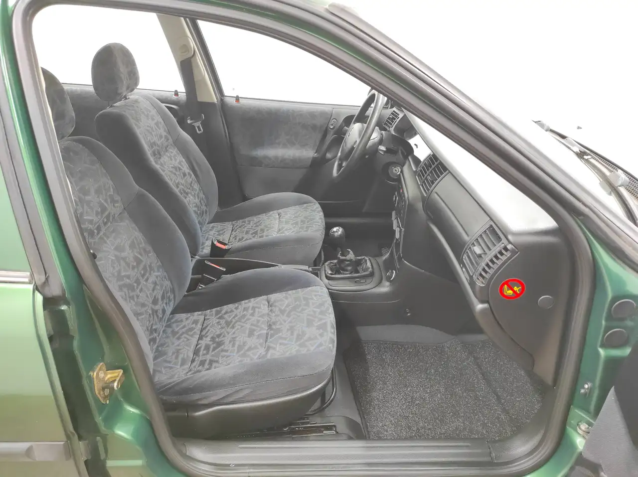 Opel Vectra B X 1.6 SZR KLIMAANLAGE USB AUX-IN SERVO ABS M+S, foto 10