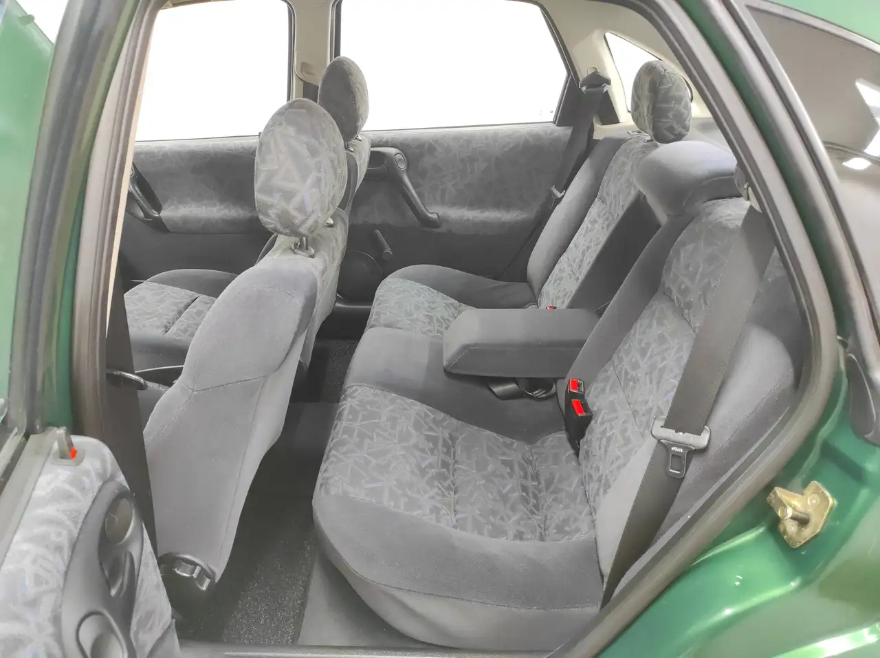 Opel Vectra B X 1.6 SZR KLIMAANLAGE USB AUX-IN SERVO ABS M+S, foto 11
