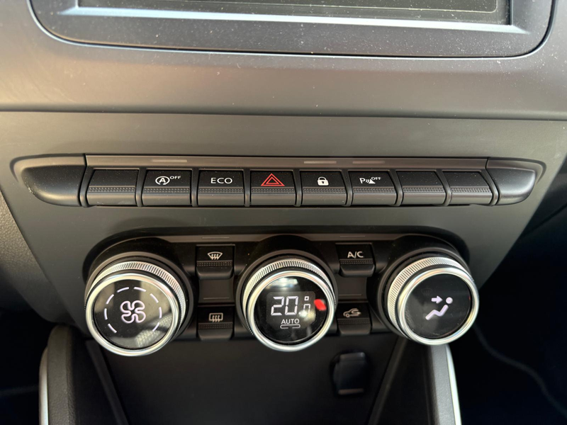 Dacia Duster SCe 115 2WD Prestige — photo 14