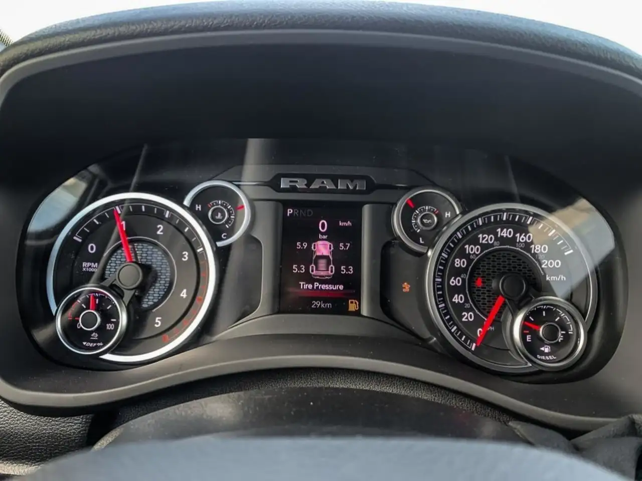 RAM 3500 снимка RAM 3500