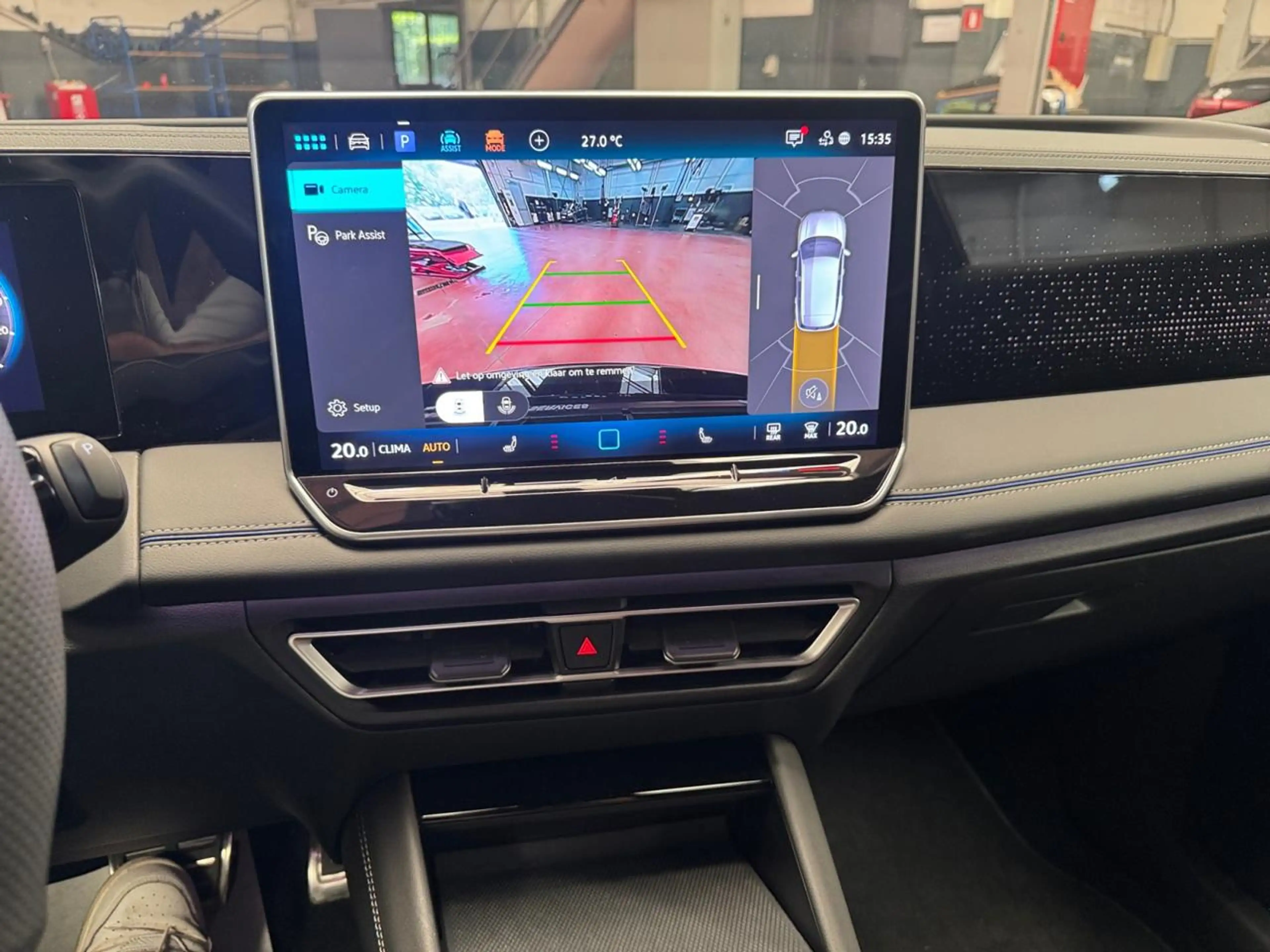 Volkswagen Tiguan 1.5 eTSI mHEV ACT R-Line OPF DSG — photo 11