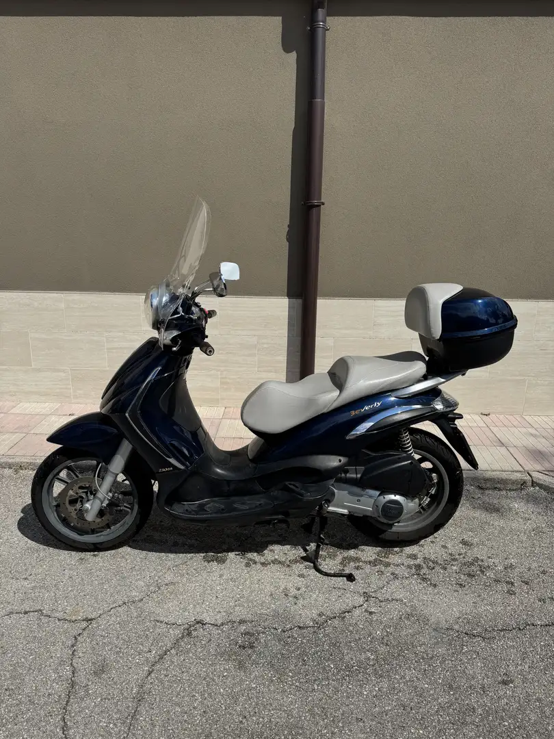 Piaggio Beverly 250 Tourer - 2