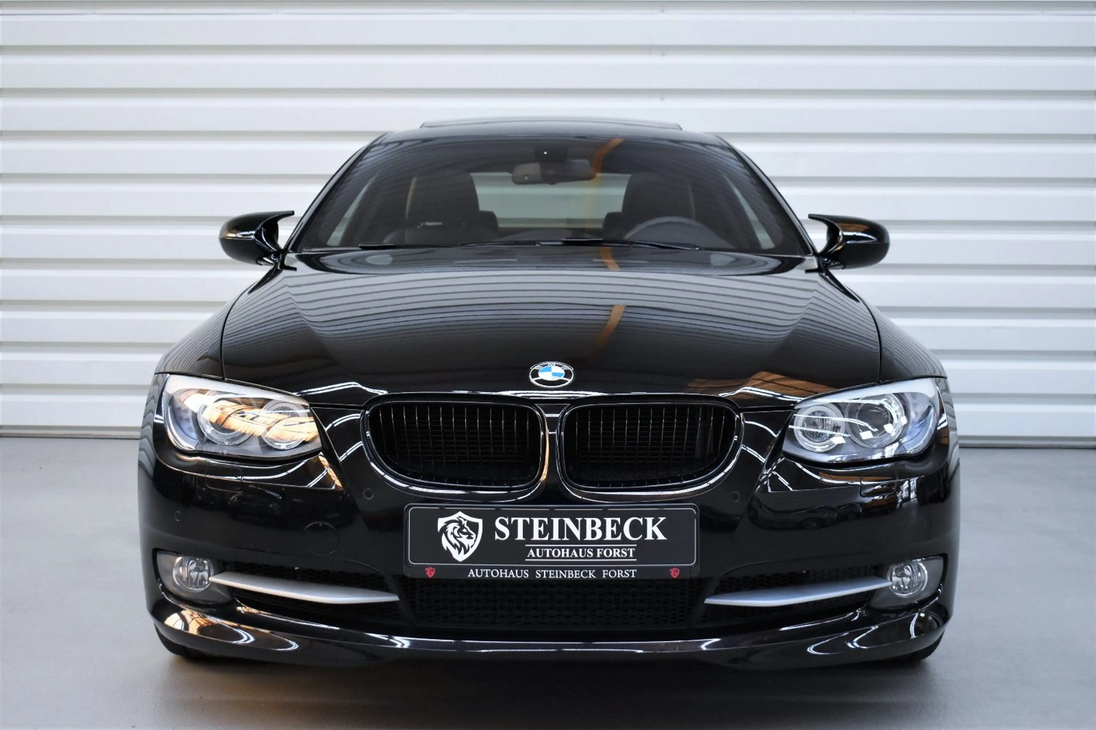 BMW 335 i Coupe Individual+Nur.33.050km+Rubinschwarz — photo 5
